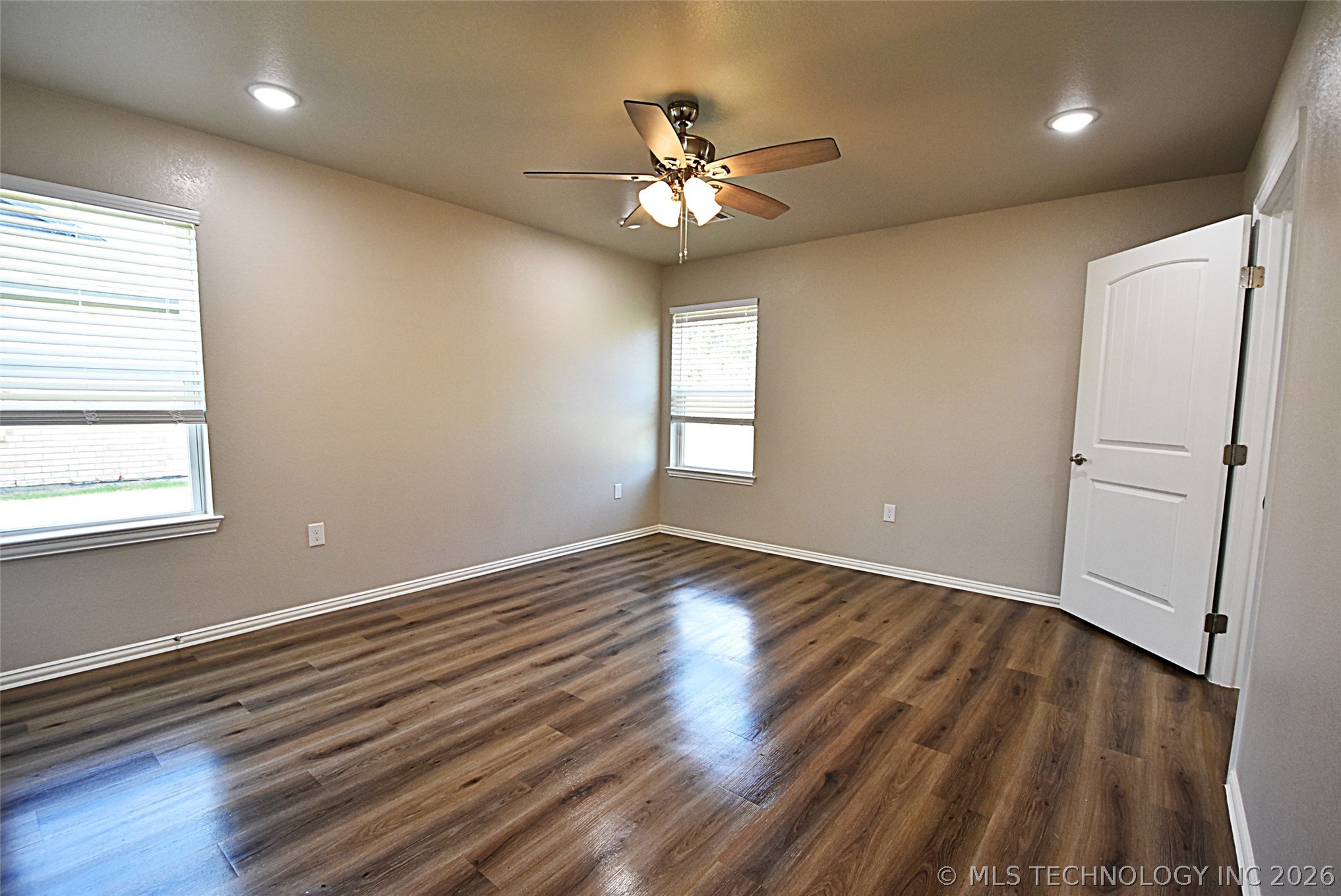829 Elm Street Property Photo 17