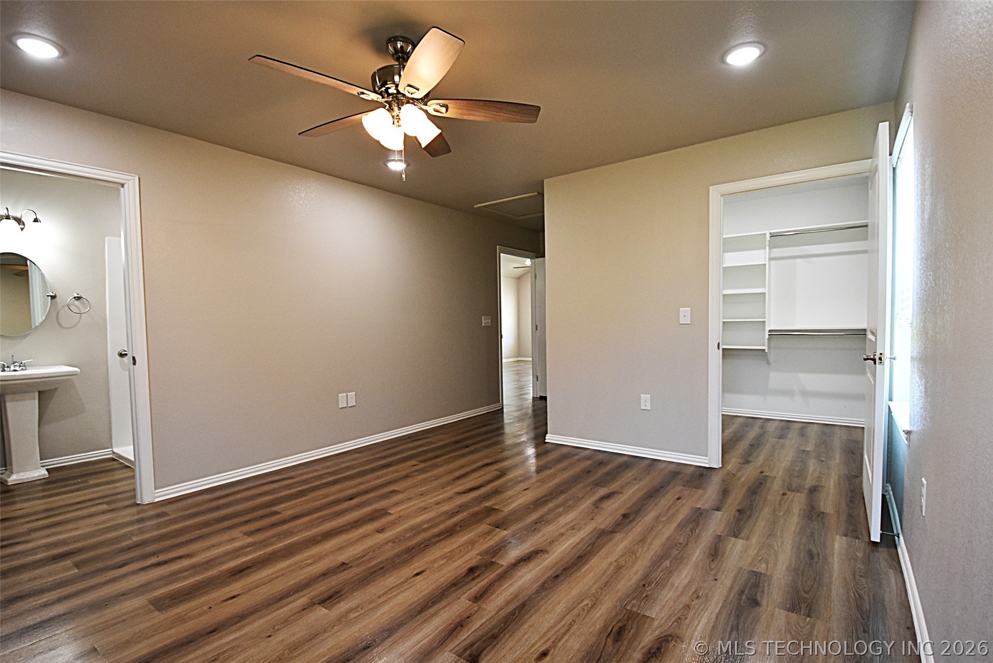 829 Elm Street Property Photo 20