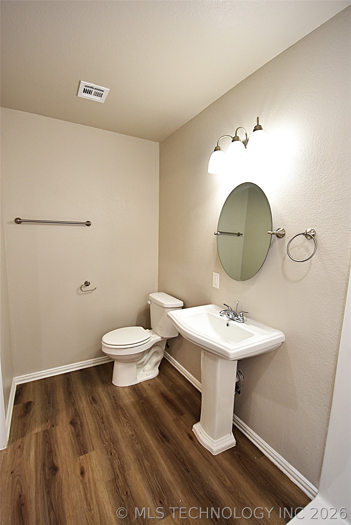 829 Elm Street Property Photo 25