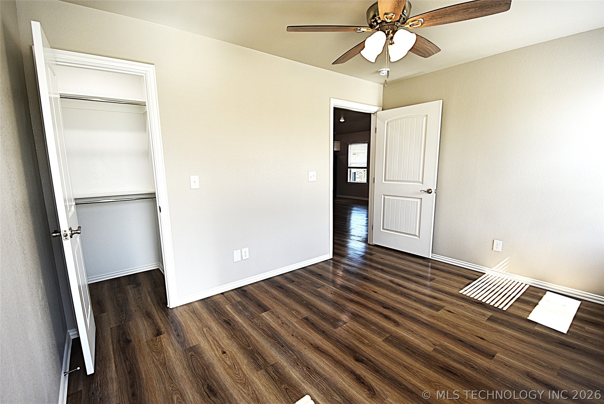 829 Elm Street Property Photo 31