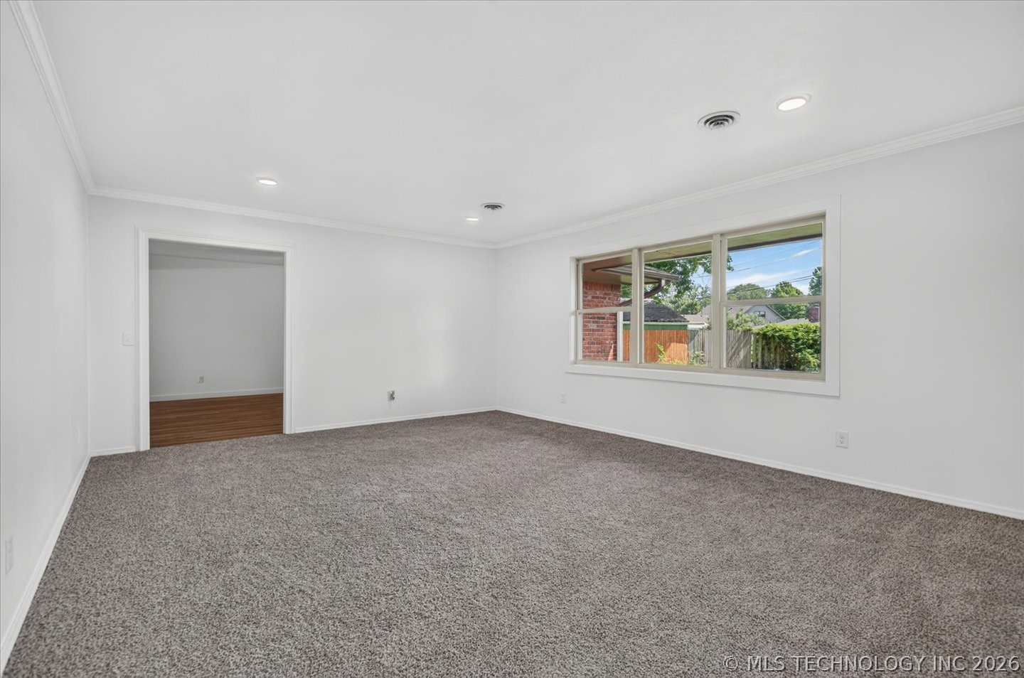 1428 Melmart Property Photo 7