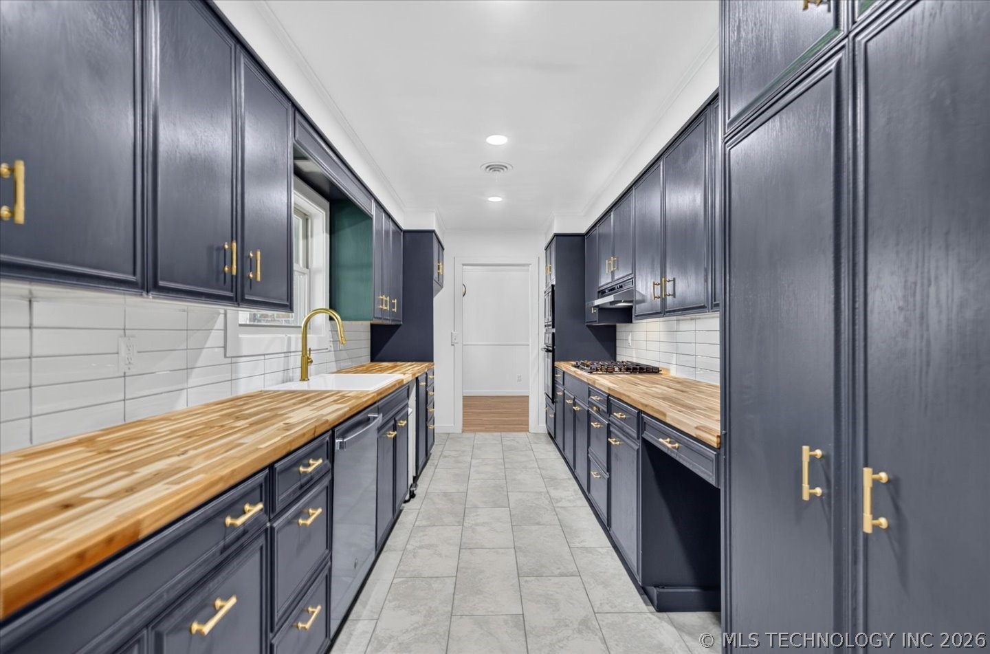 1428 Melmart Property Photo 11