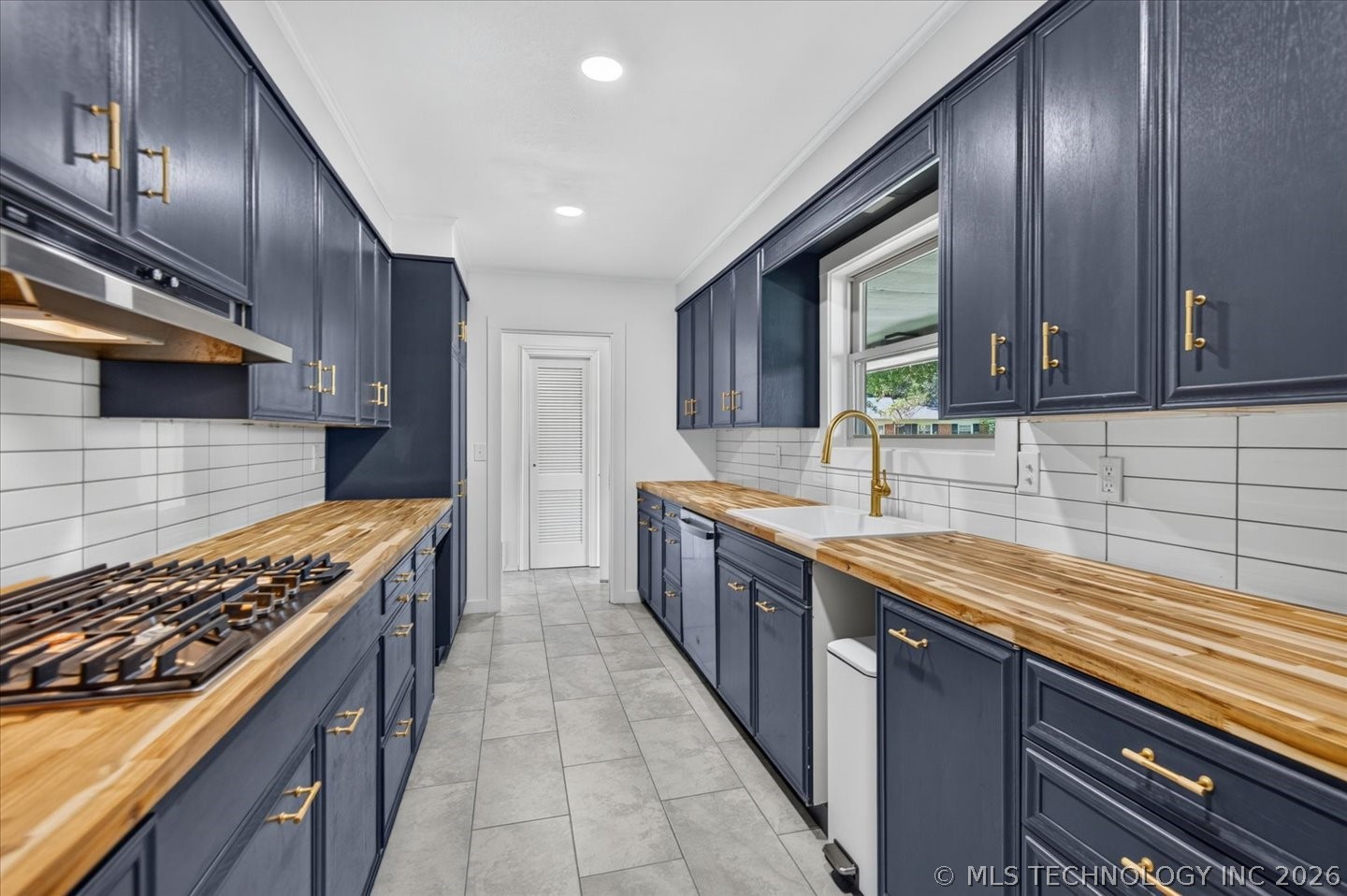 1428 Melmart Property Photo 14
