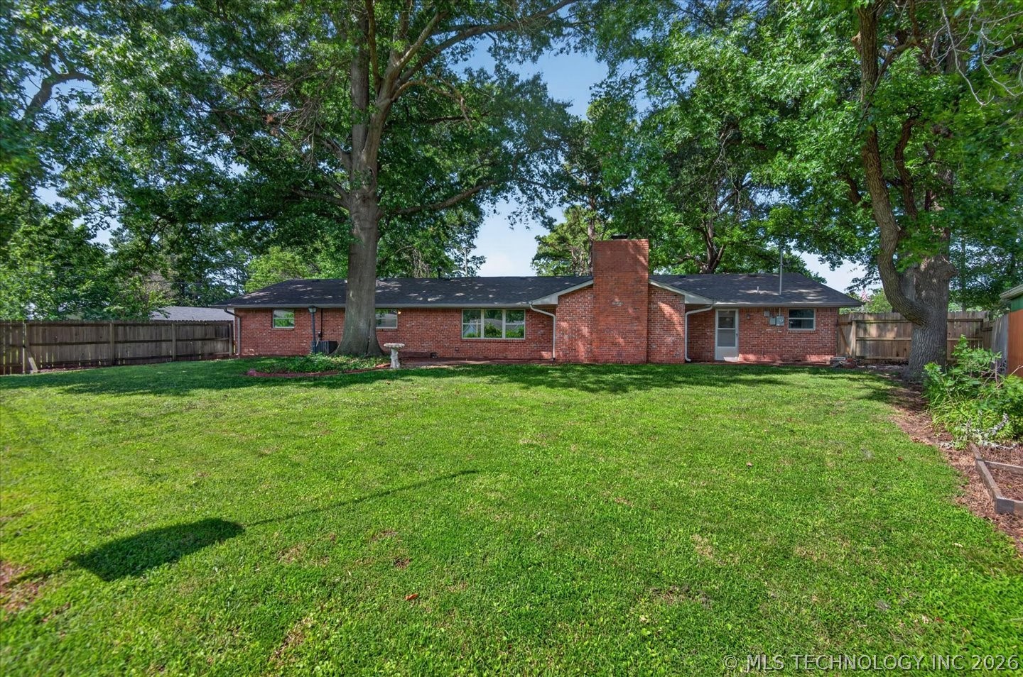 1428 Melmart Property Photo 29