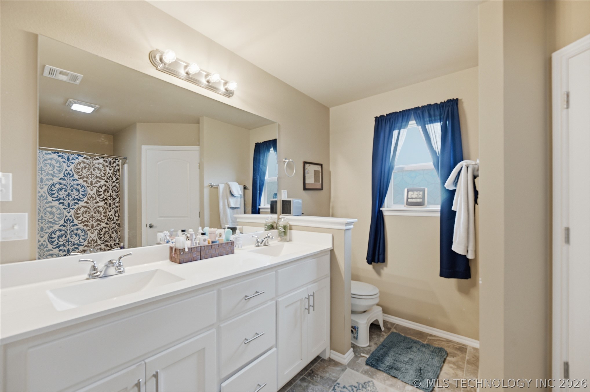 232 Dp Newman Circle Property Photo 18