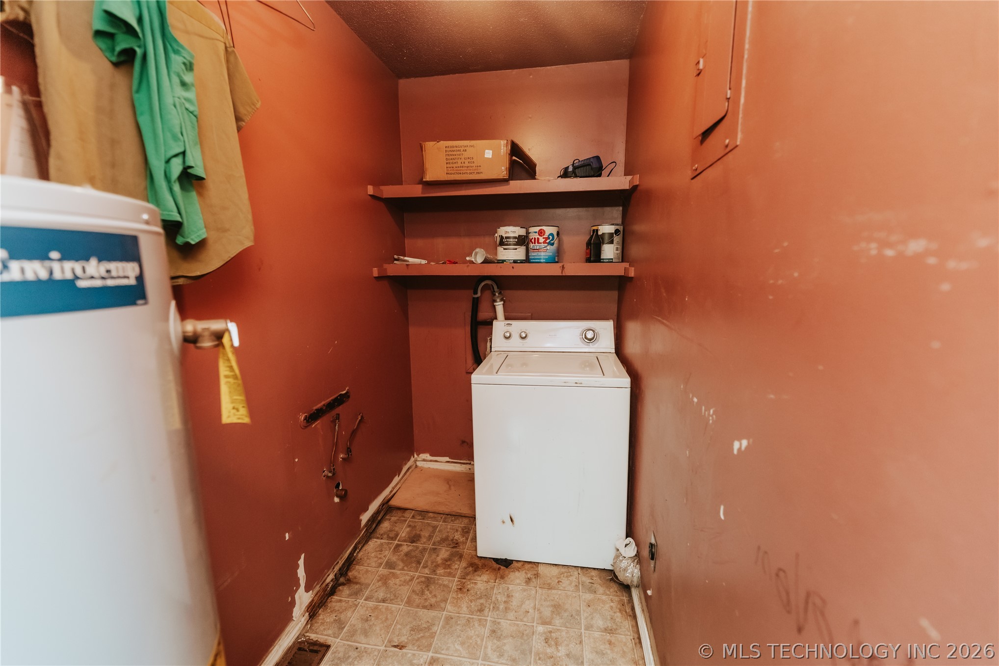 214 Forest Street Property Photo 9