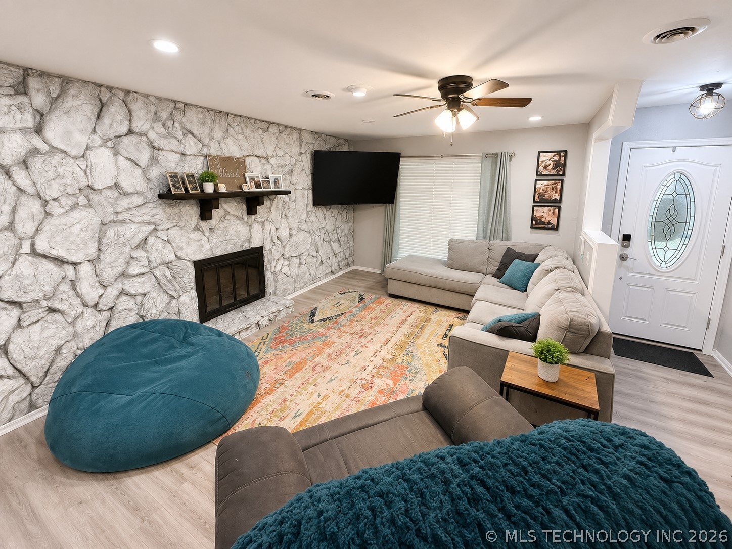 1425 Hargrove Property Photo 5