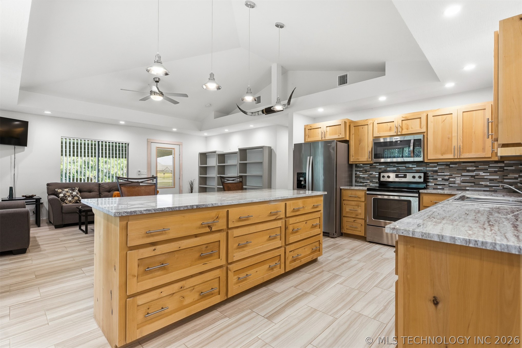7157 Meridian Property Photo 10