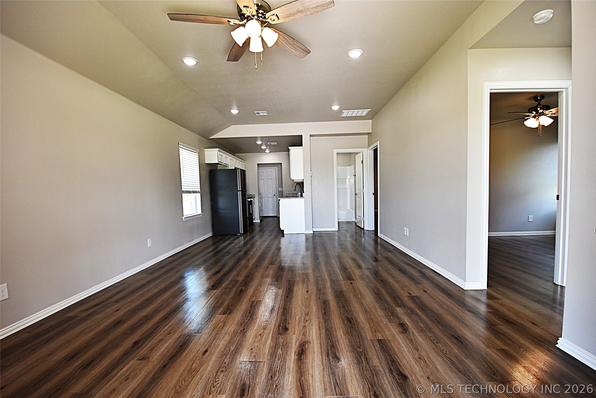 736 Elm Street Property Photo 3