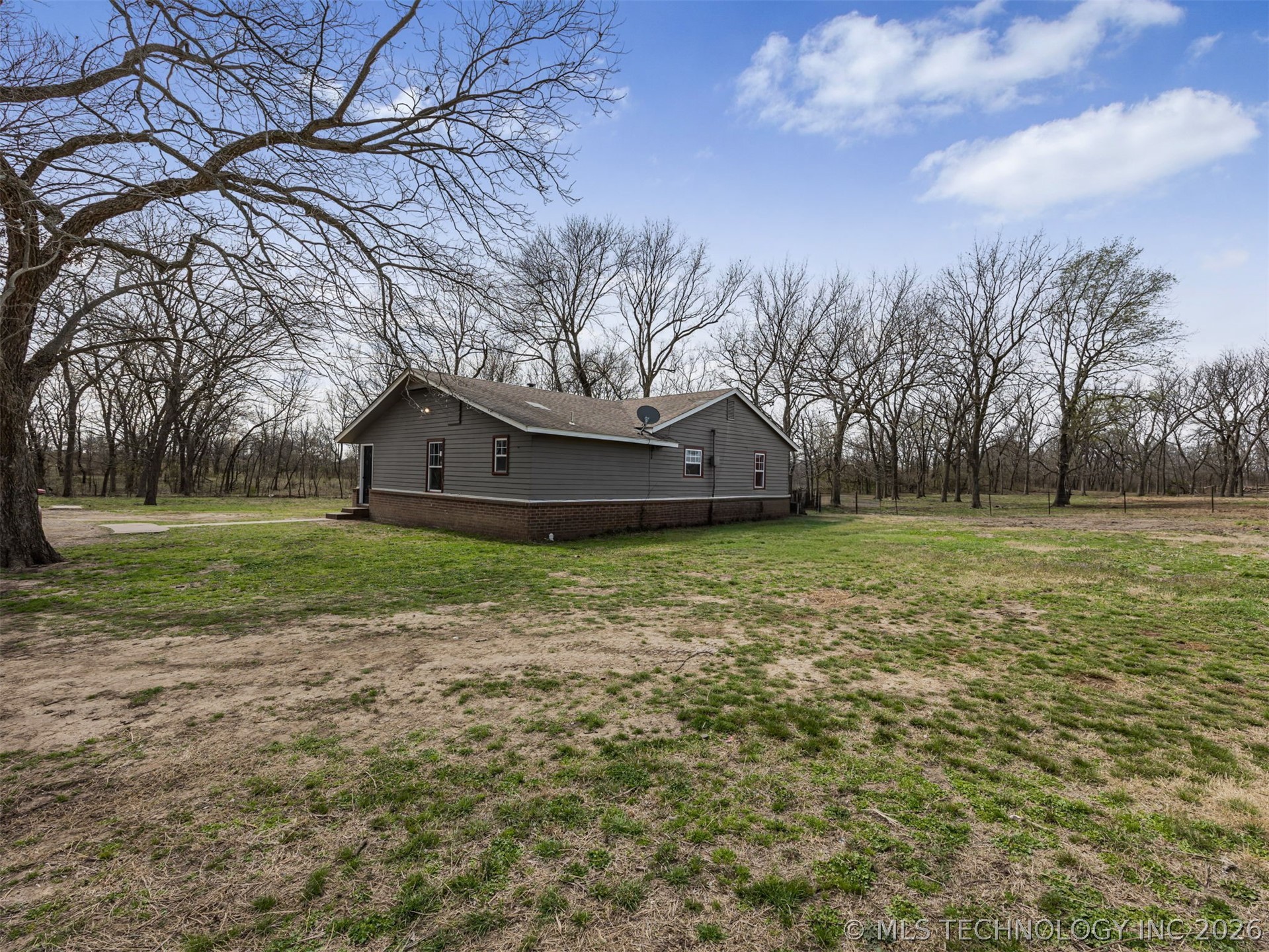 30740 N 3996 Property Photo 4
