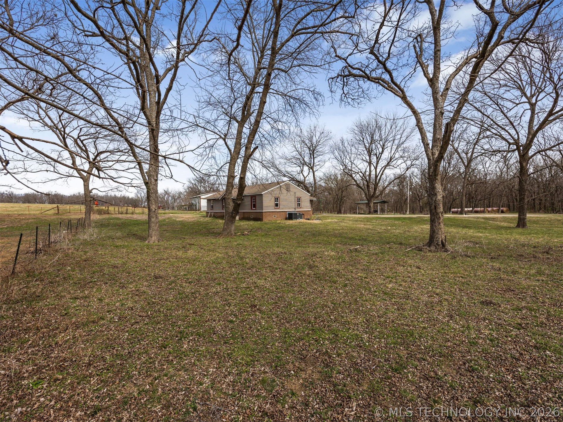 30740 N 3996 Property Photo 6