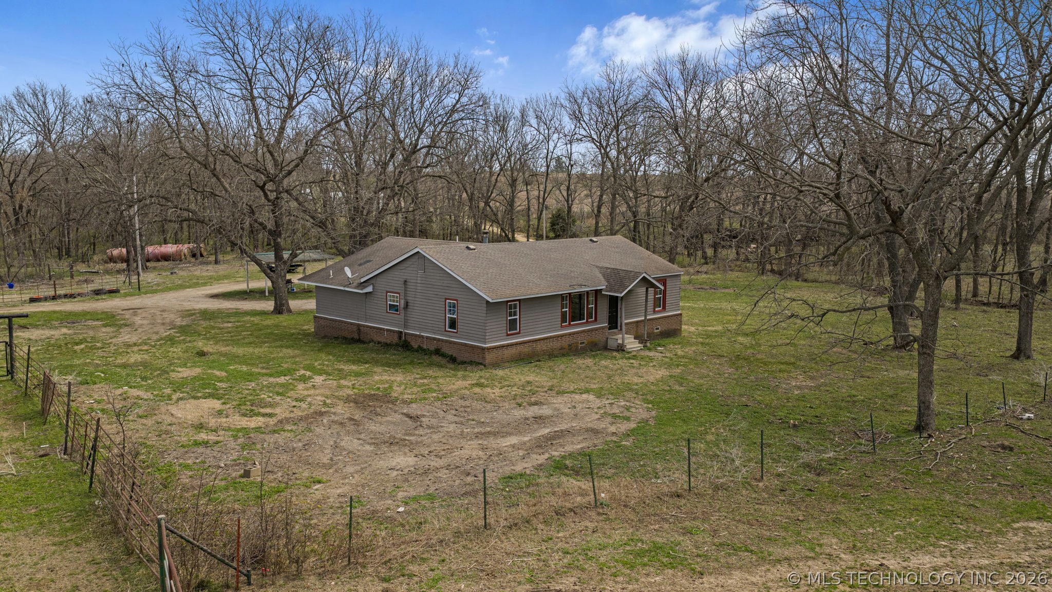 30740 N 3996 Property Photo 7