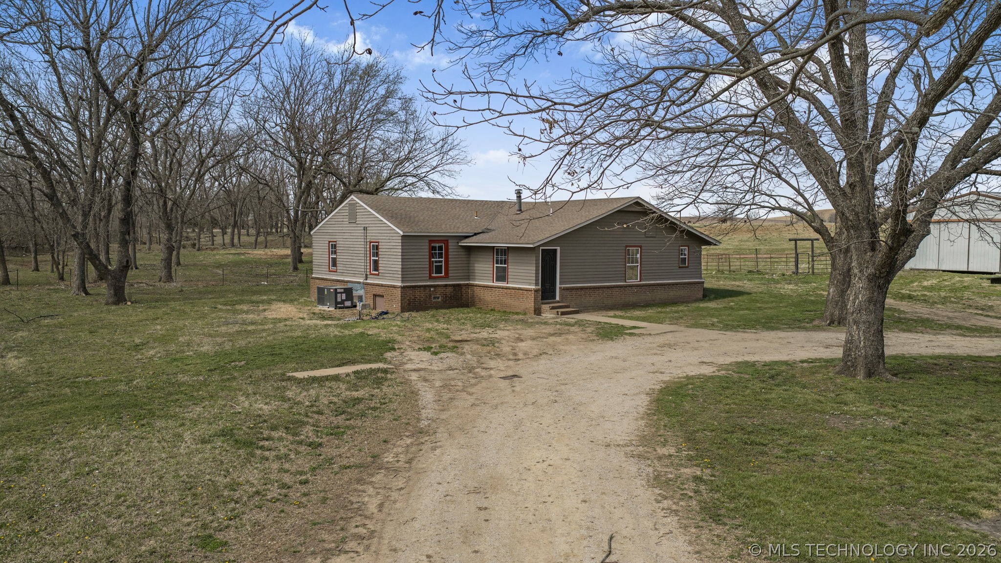 30740 N 3996 Property Photo 8