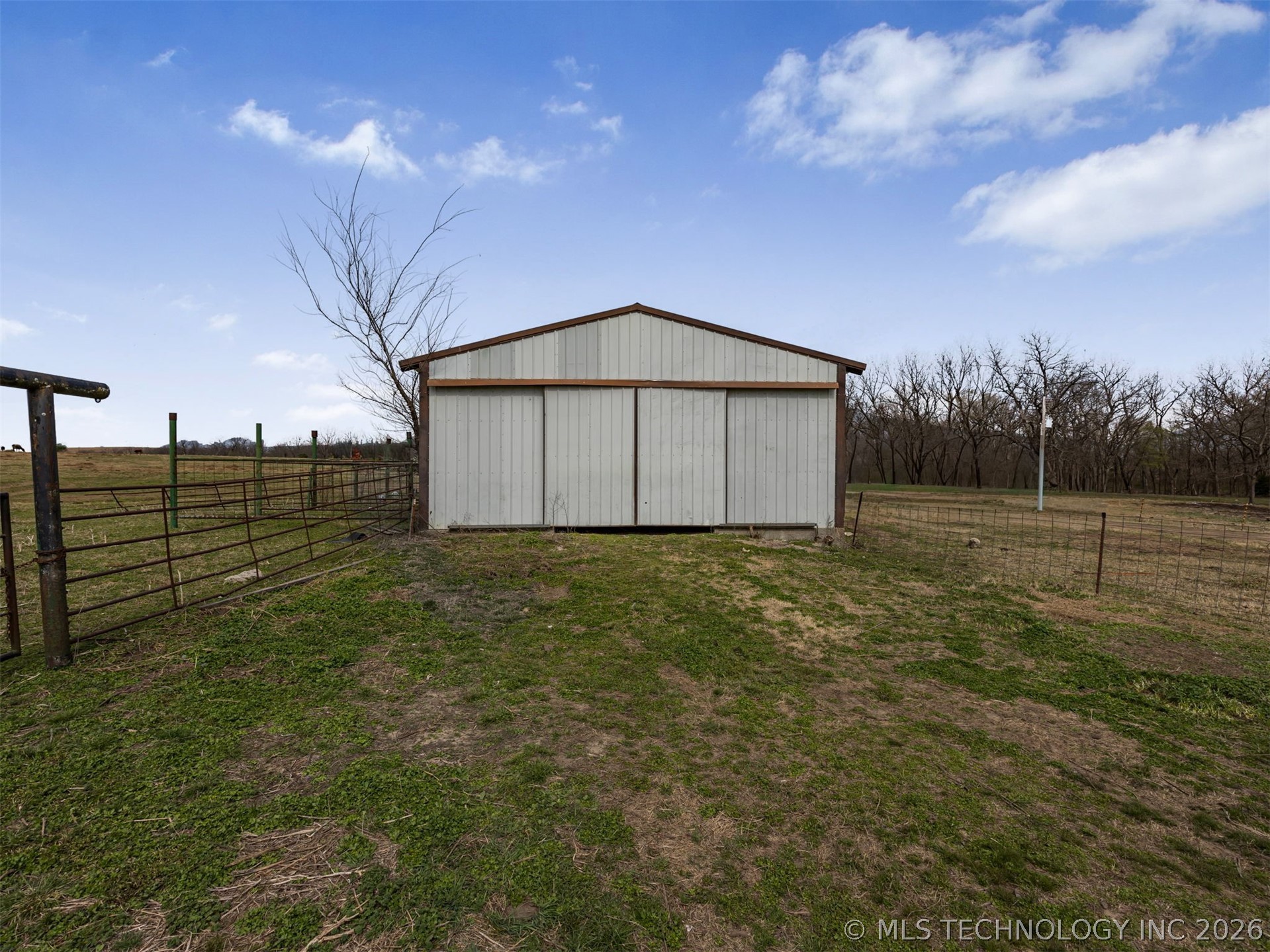 30740 N 3996 Property Photo 41