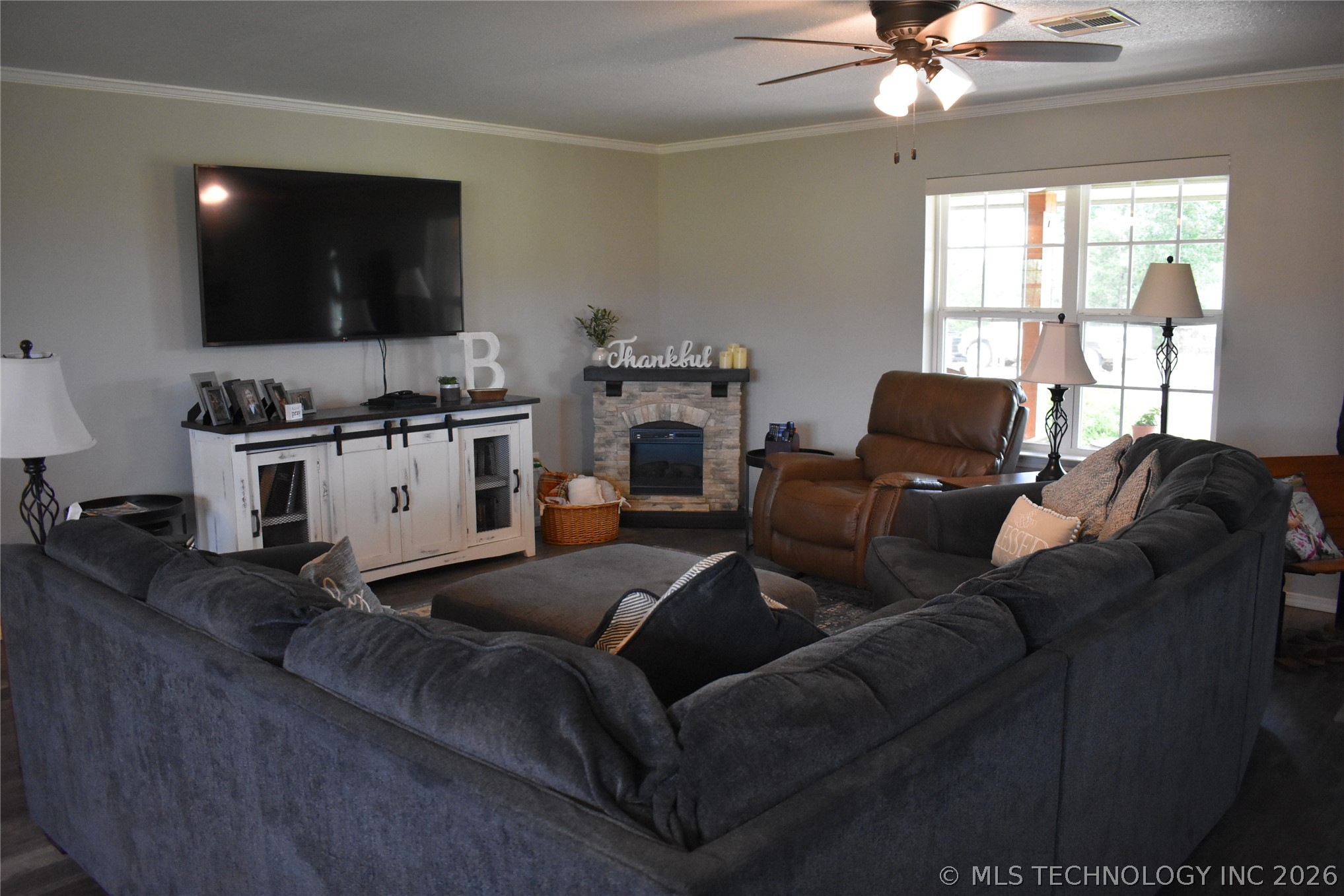 2921 E 2090 Road Property Photo 9