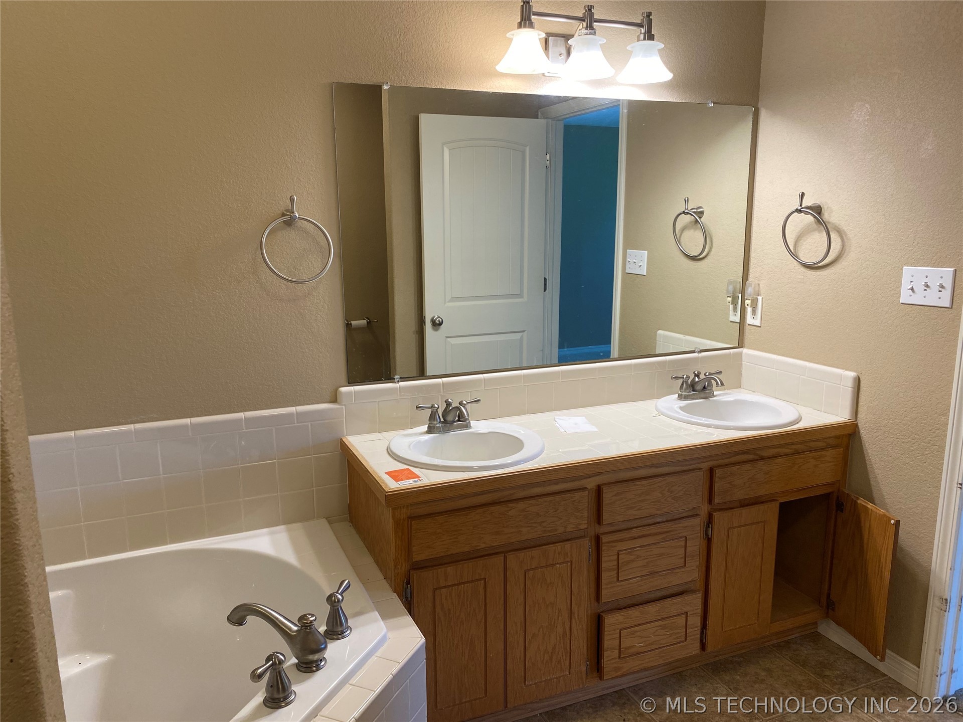 22774 County Road 3470 Property Photo 20