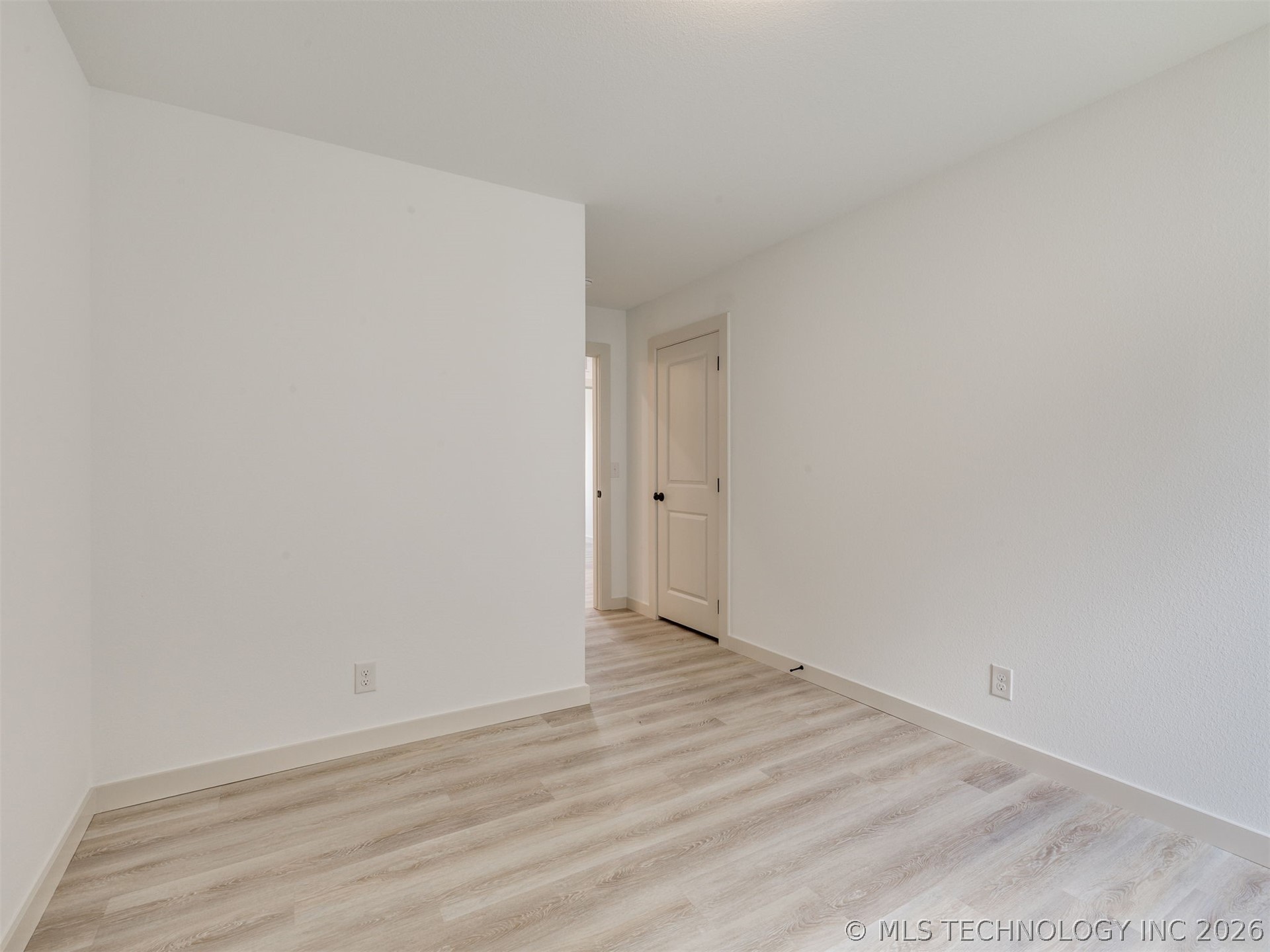 3482 E 153rd Street S Property Photo 12