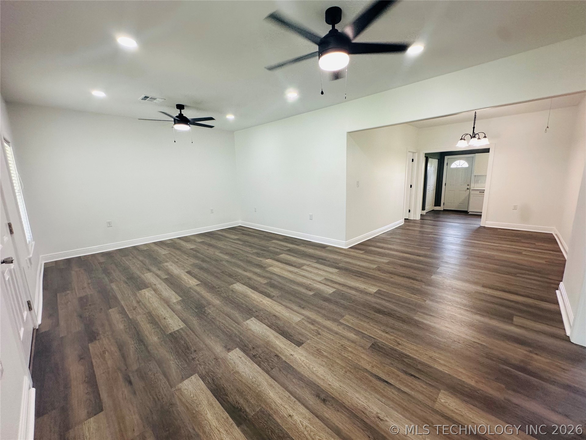 216 N P Street Property Photo 6