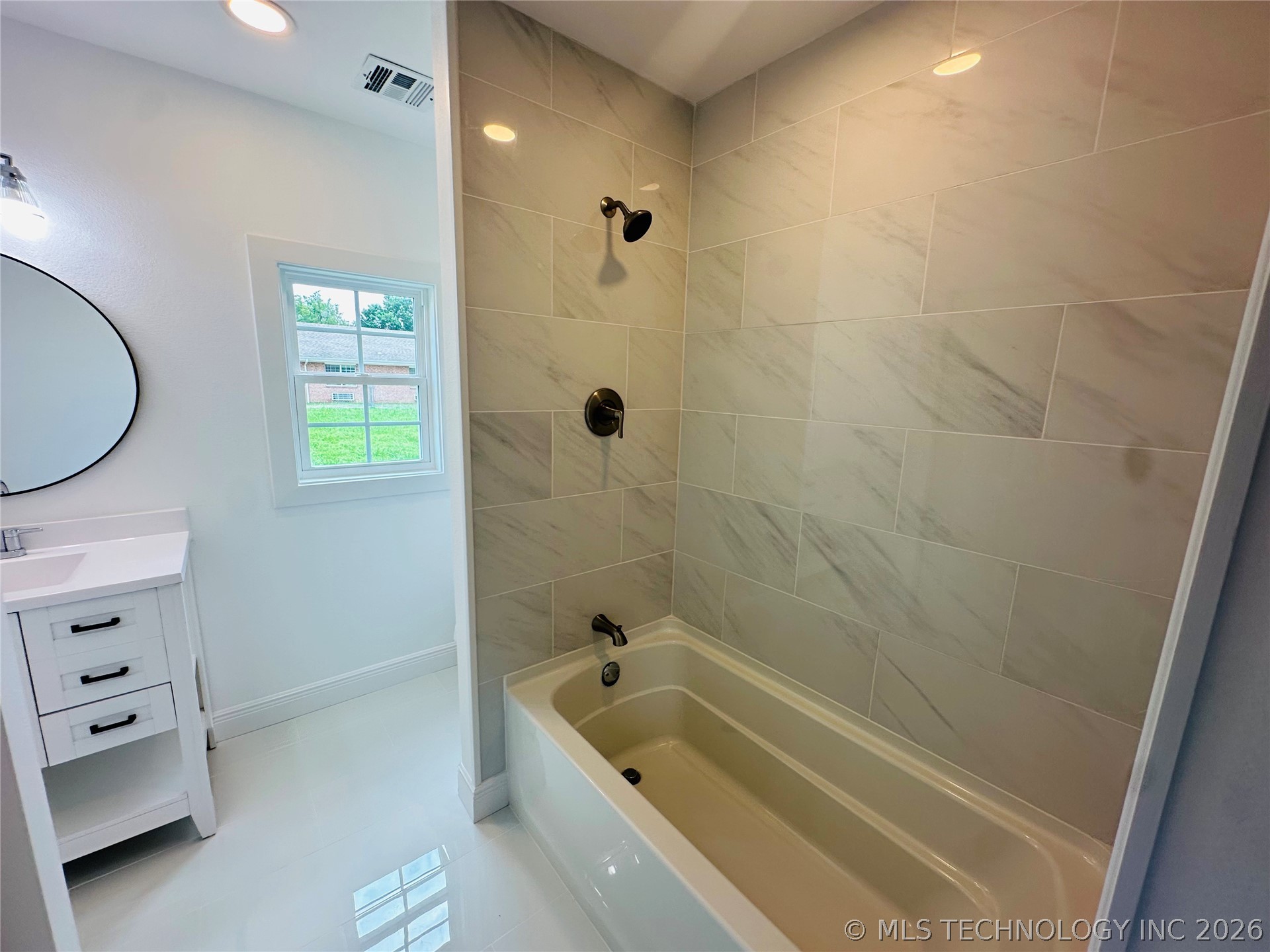 216 N P Street Property Photo 19