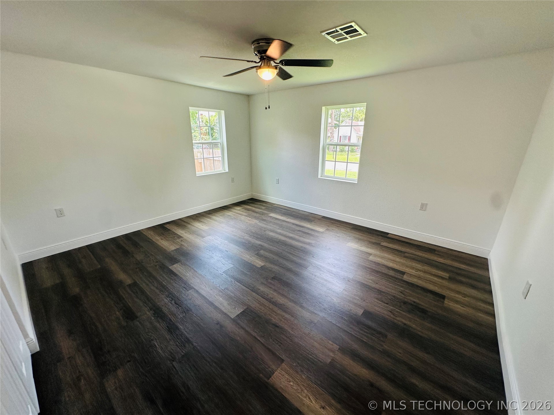 216 N P Street Property Photo 27
