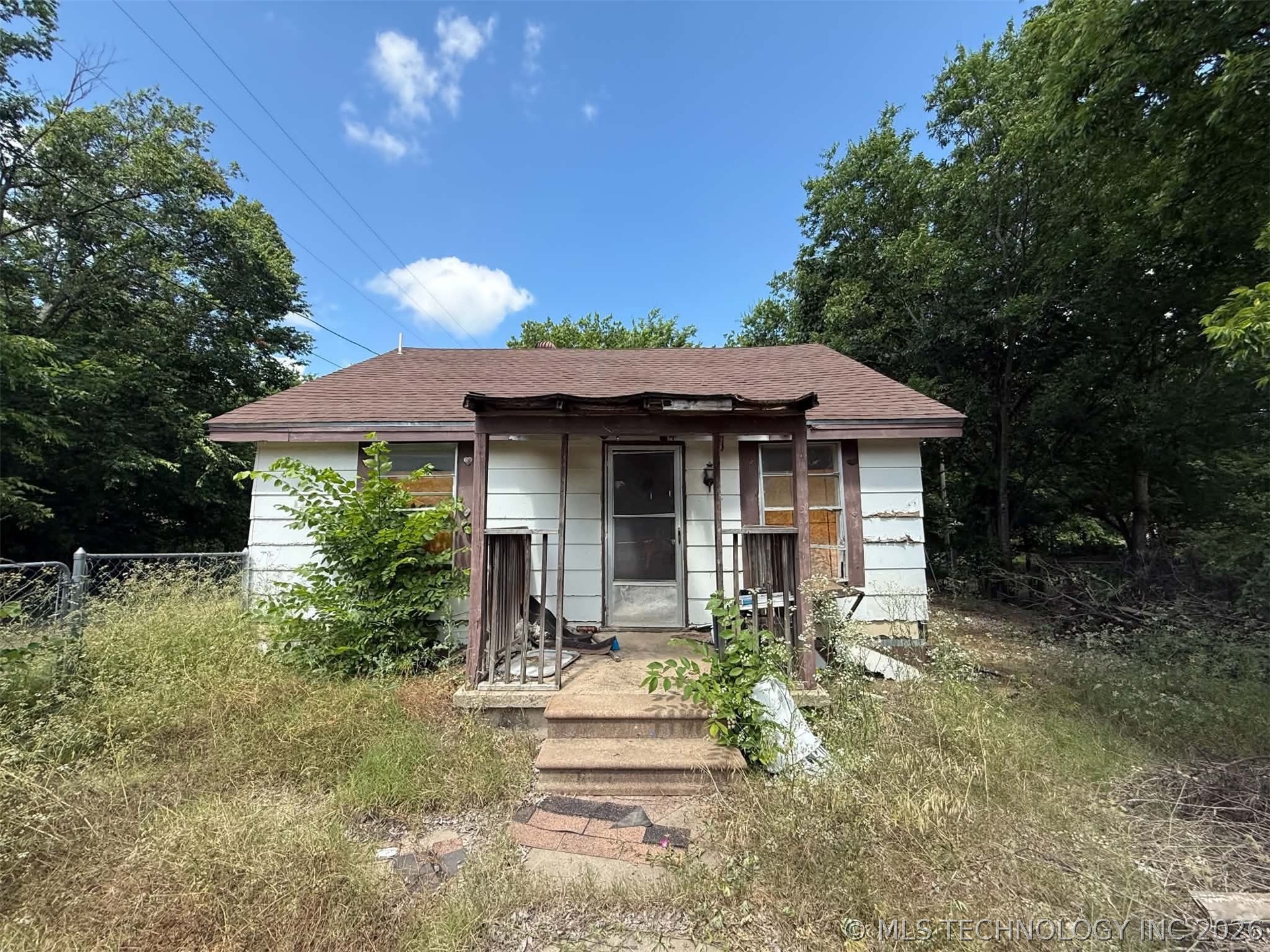 847 4th Property Photo 1