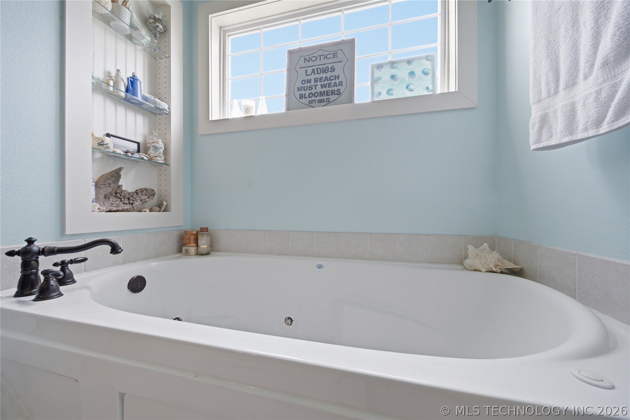1582 E 166th Street N Property Photo 22