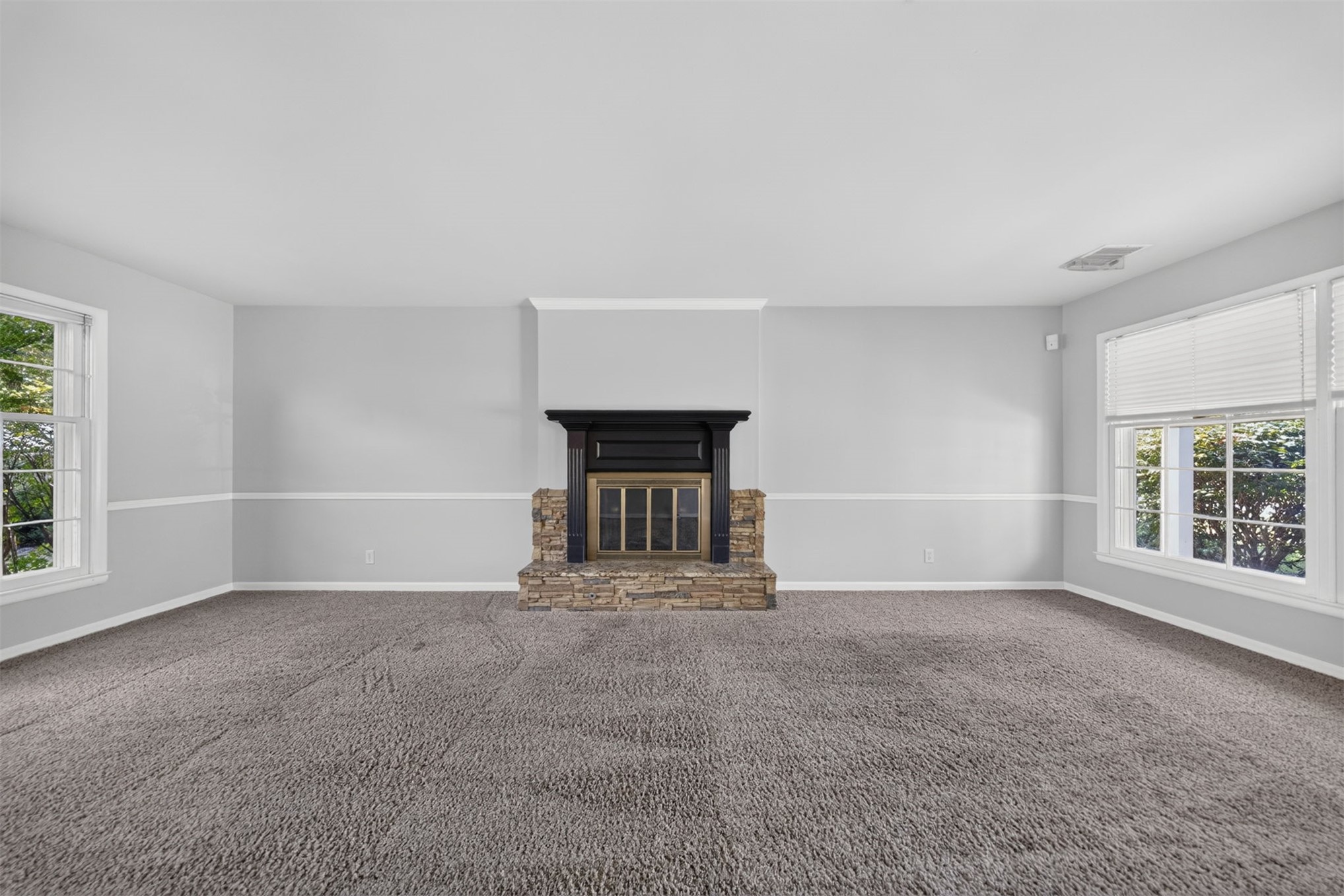 5853 S Irvington Avenue Property Photo 10