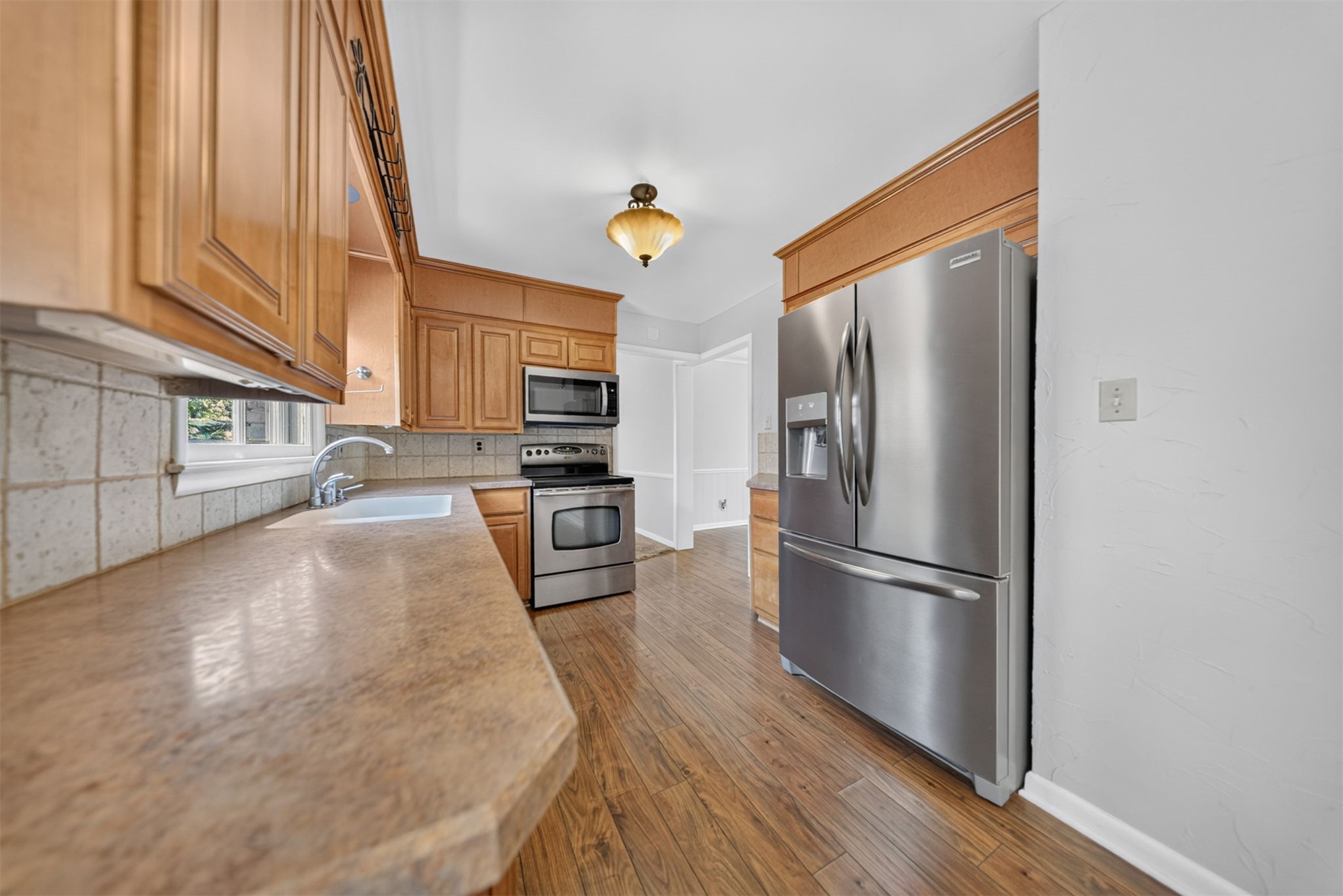 5853 S Irvington Avenue Property Photo 14