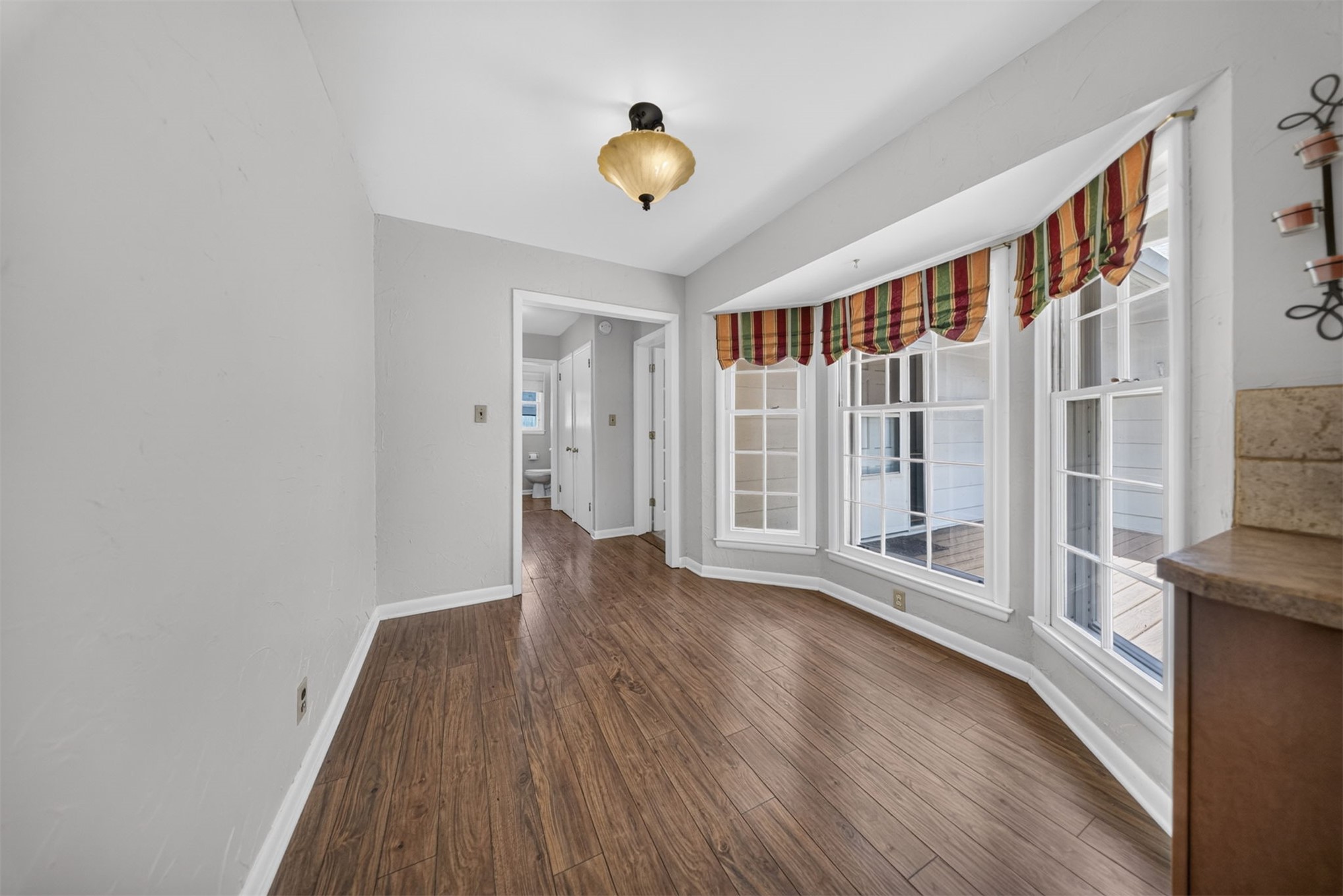 5853 S Irvington Avenue Property Photo 16