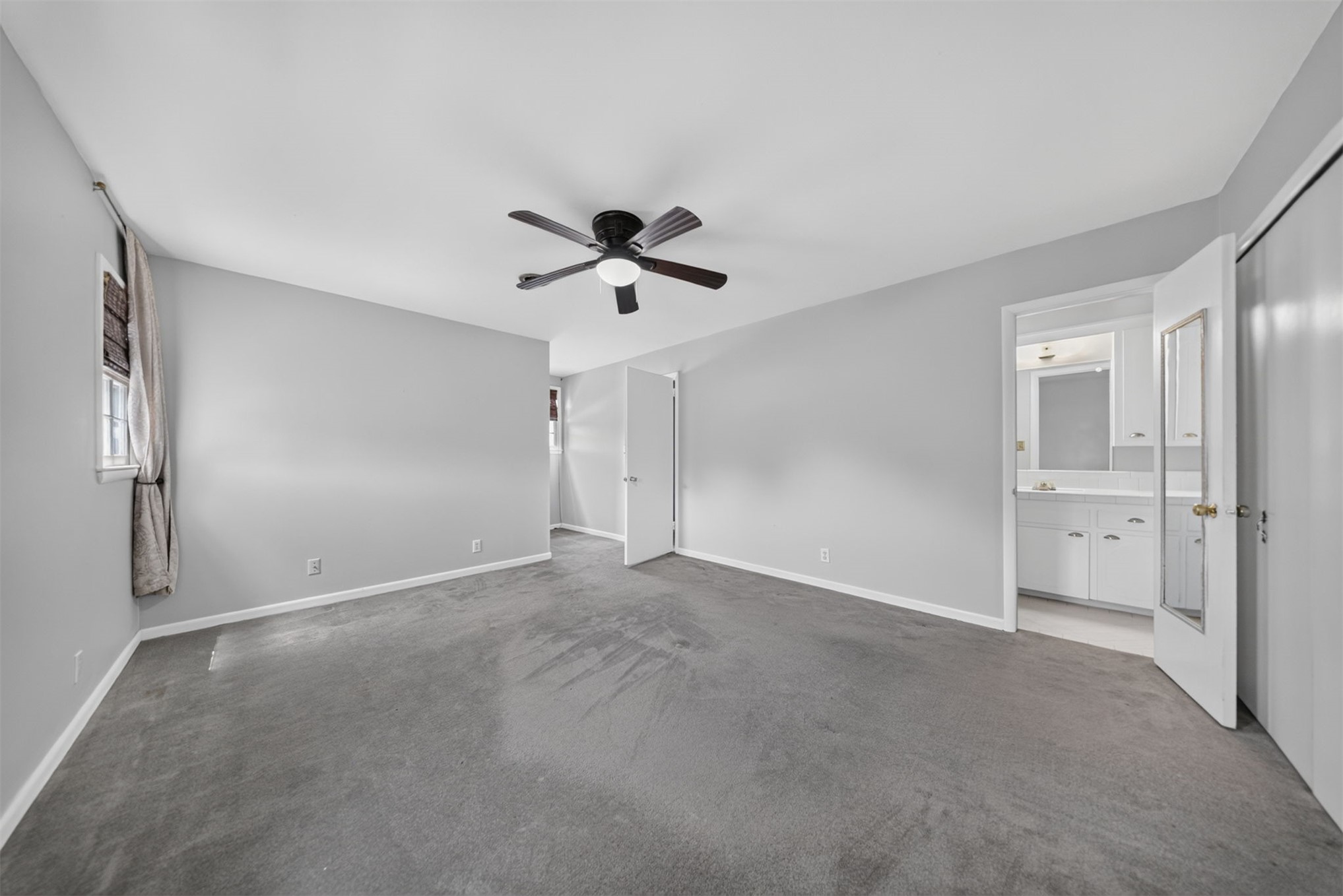 5853 S Irvington Avenue Property Photo 33