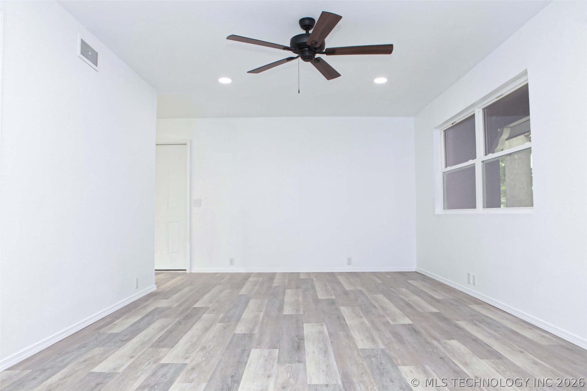 218 W Portland Street Property Photo 5