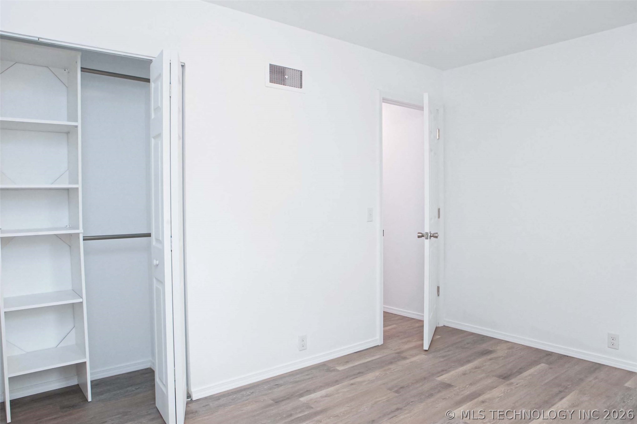 218 W Portland Street Property Photo 18