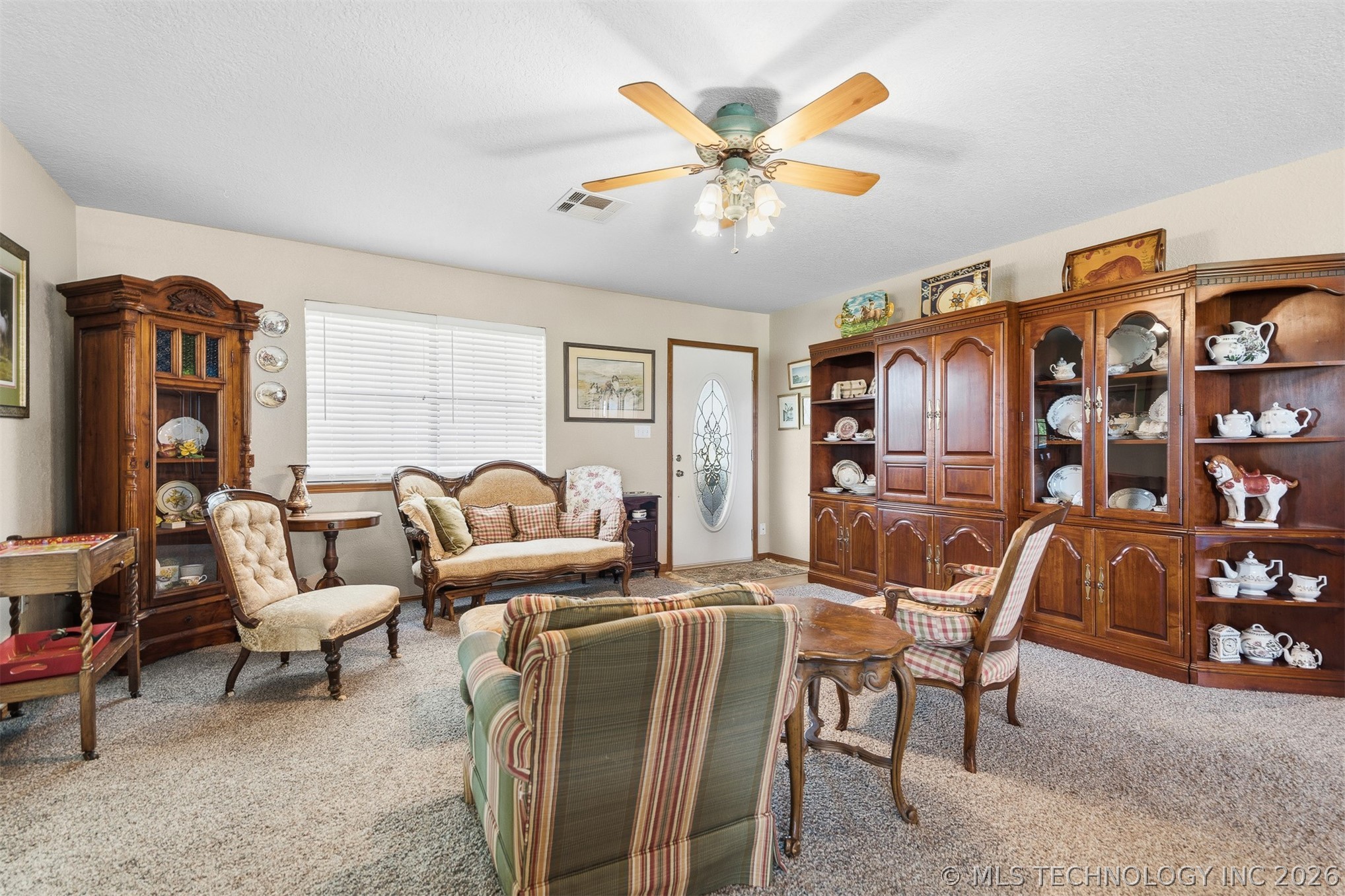 12851 Lidda Lane Property Photo 9