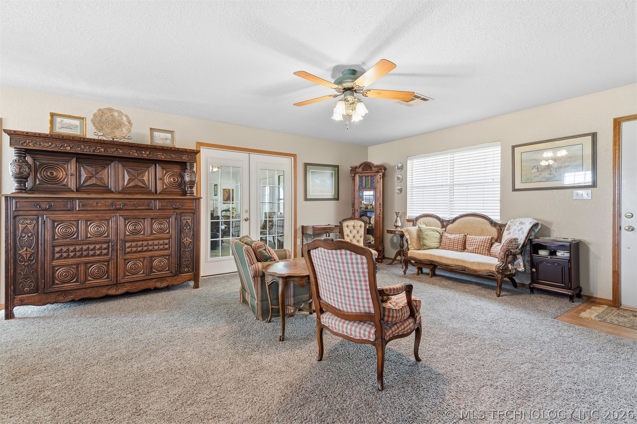 12851 Lidda Lane Property Photo 11