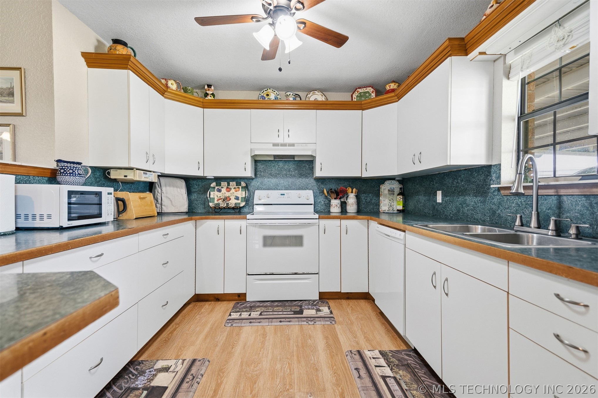 12851 Lidda Lane Property Photo 14