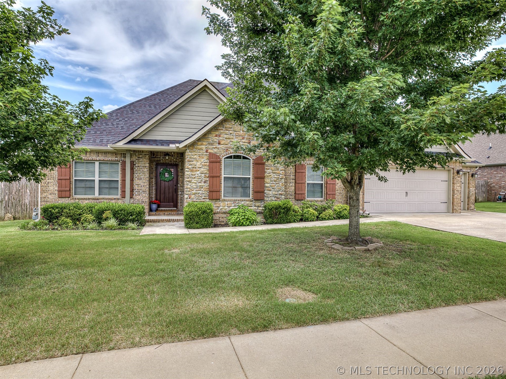 5507 Nottingham Place Property Photo 2