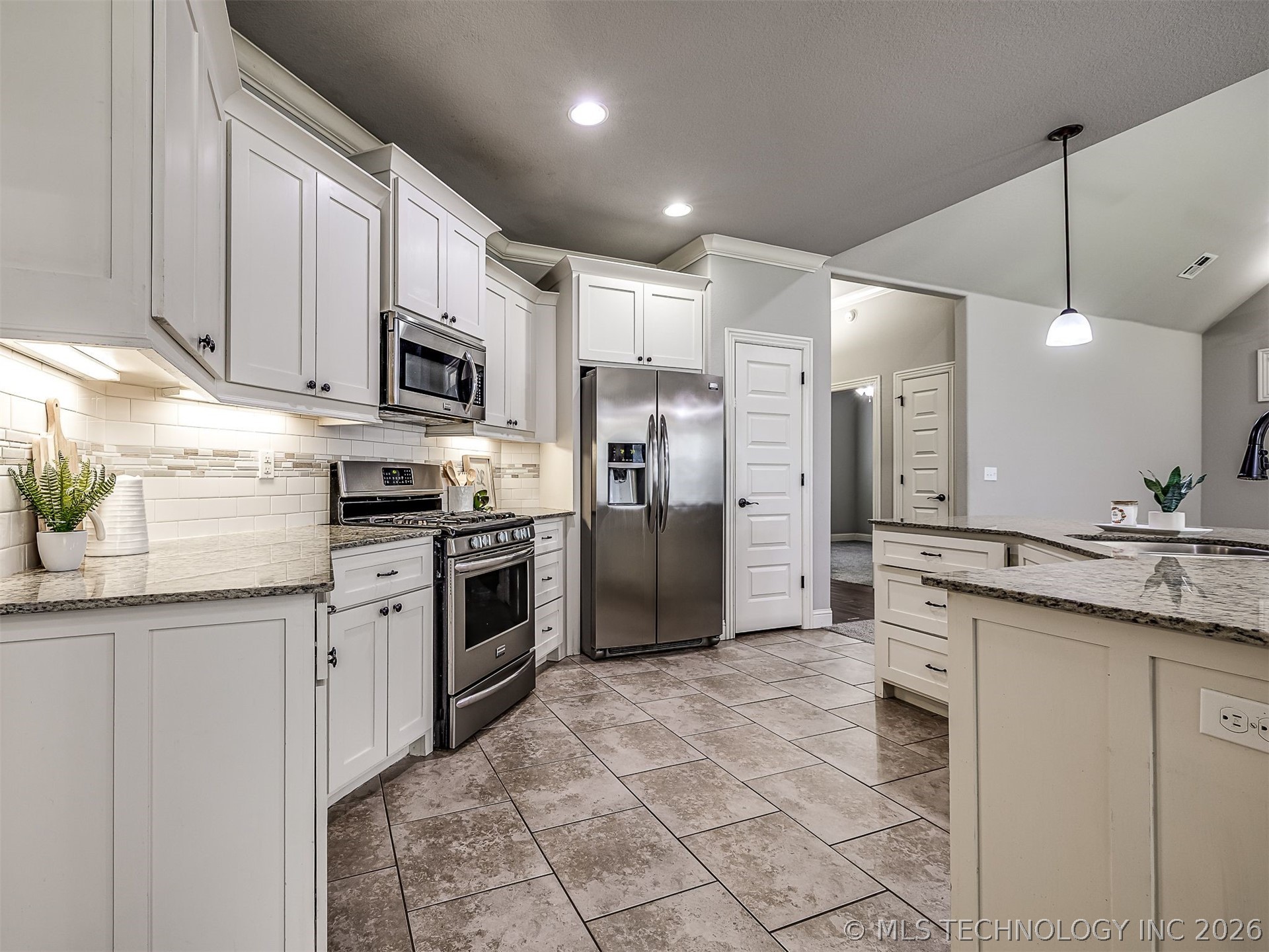 5507 Nottingham Place Property Photo 14
