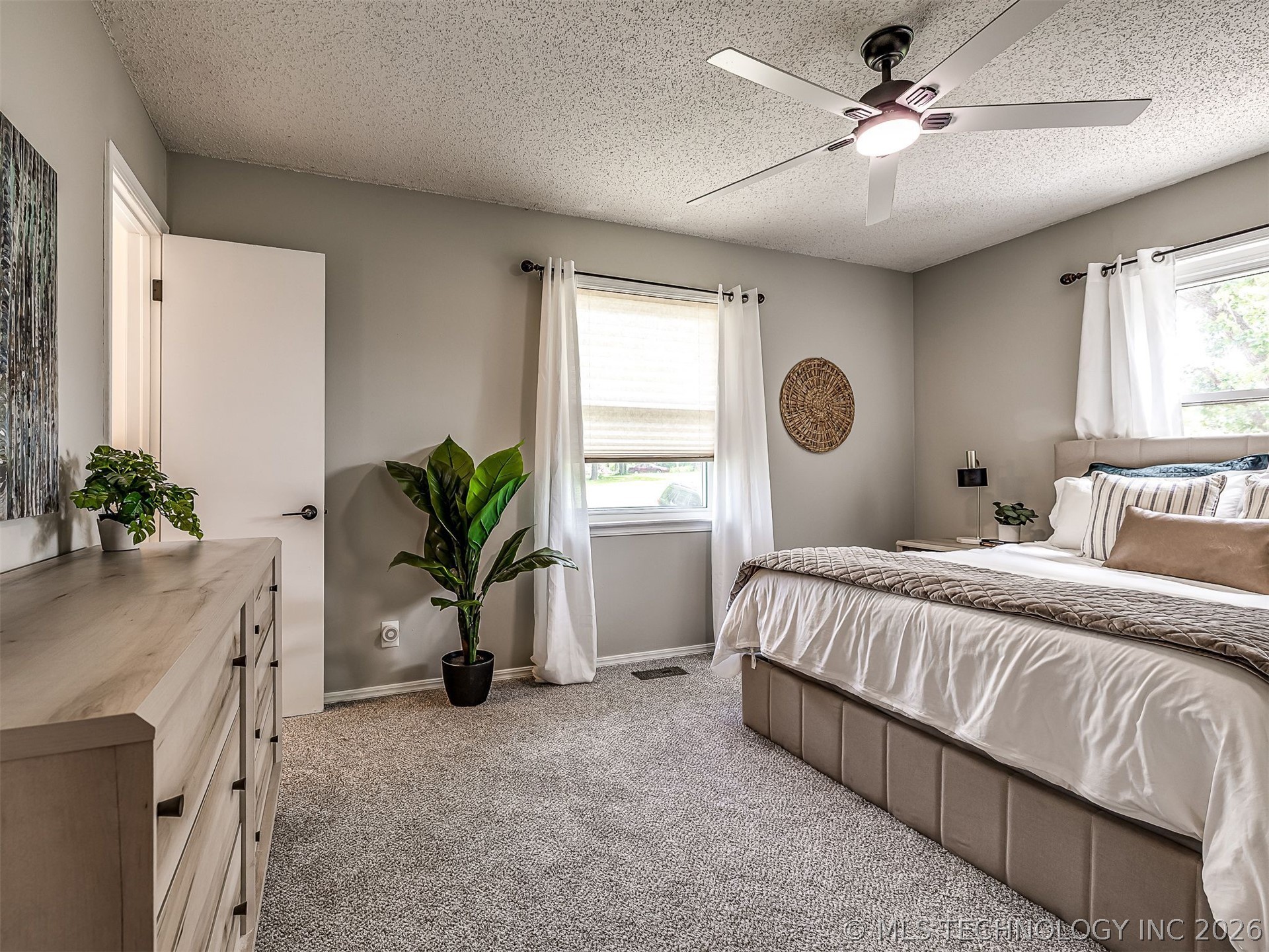1601 Sheridan Road Property Photo 17
