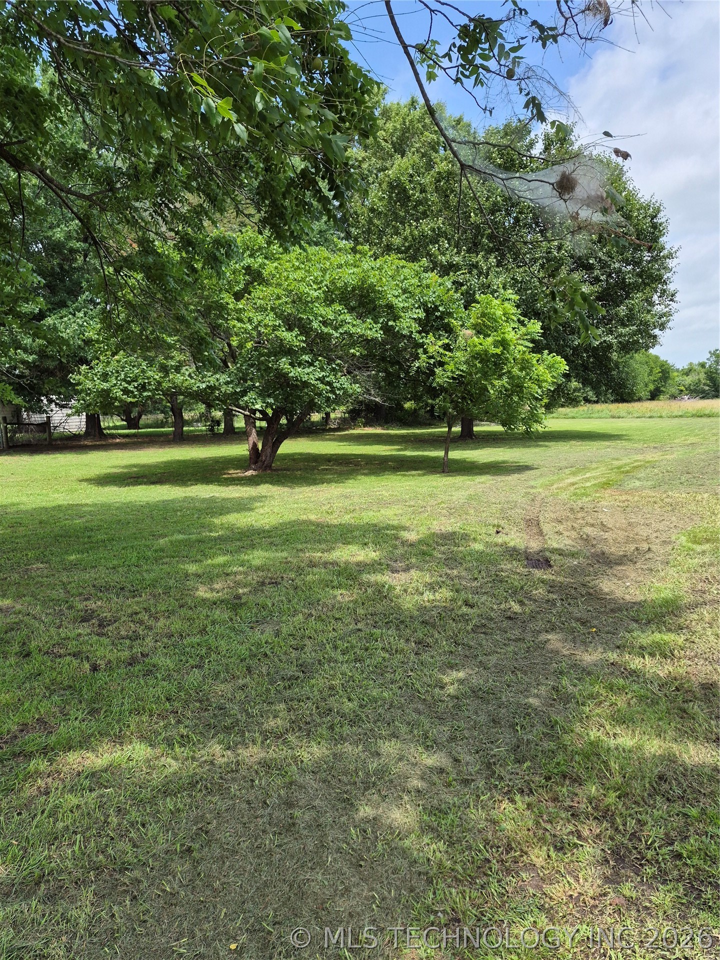 418267 Highway 266 Property Photo 6