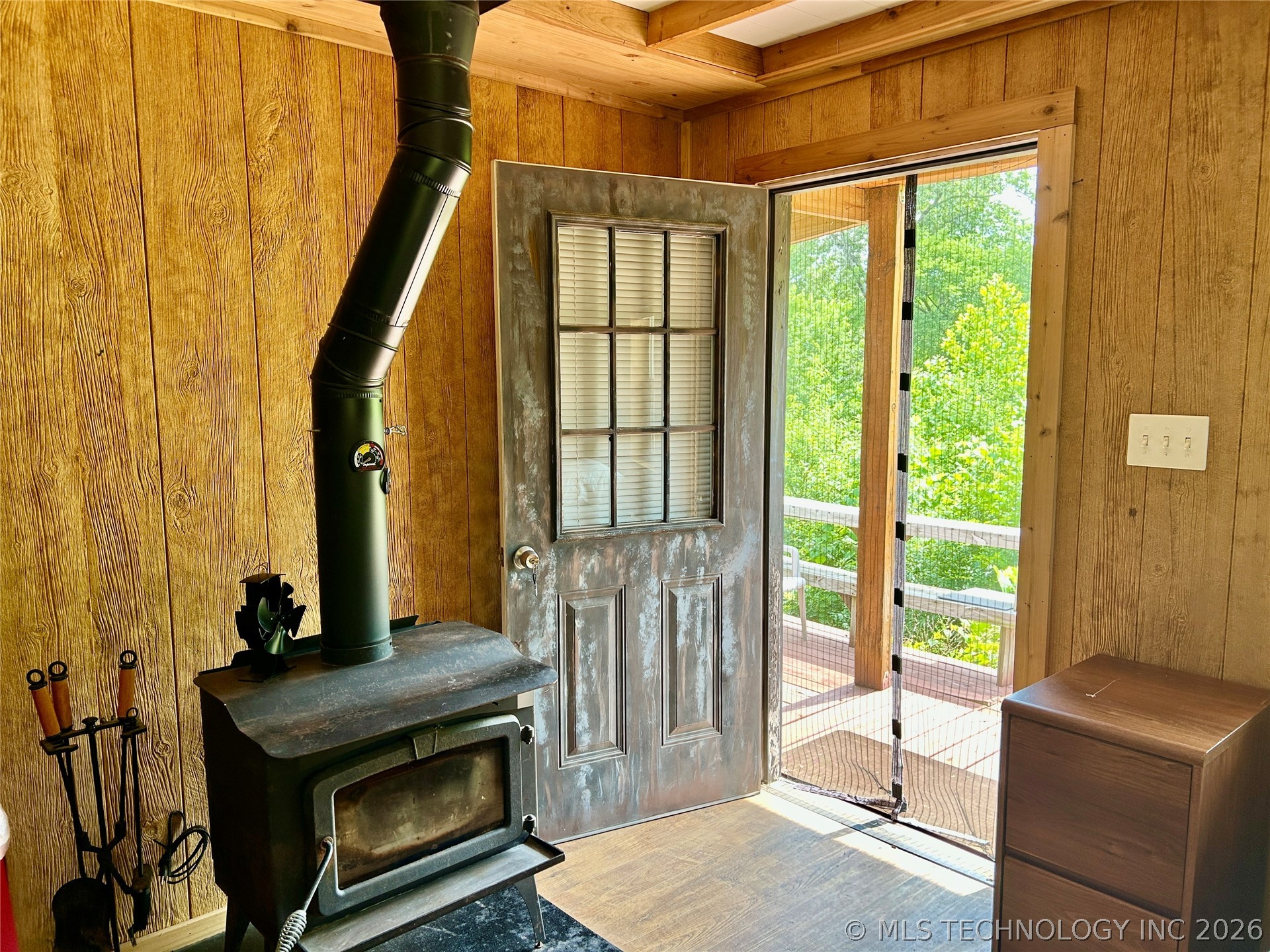 463501 E 820 Road Property Photo 11