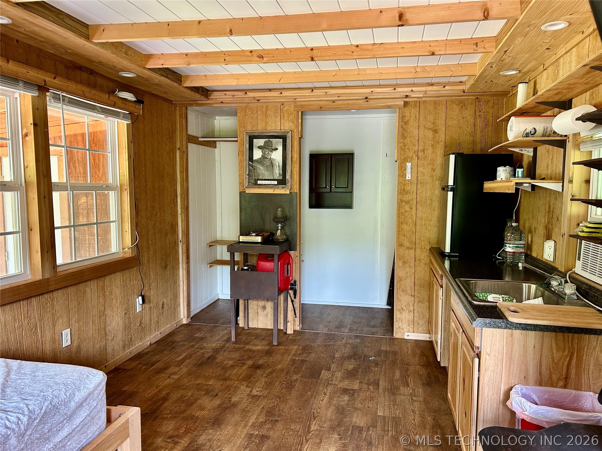 463501 E 820 Road Property Photo 12