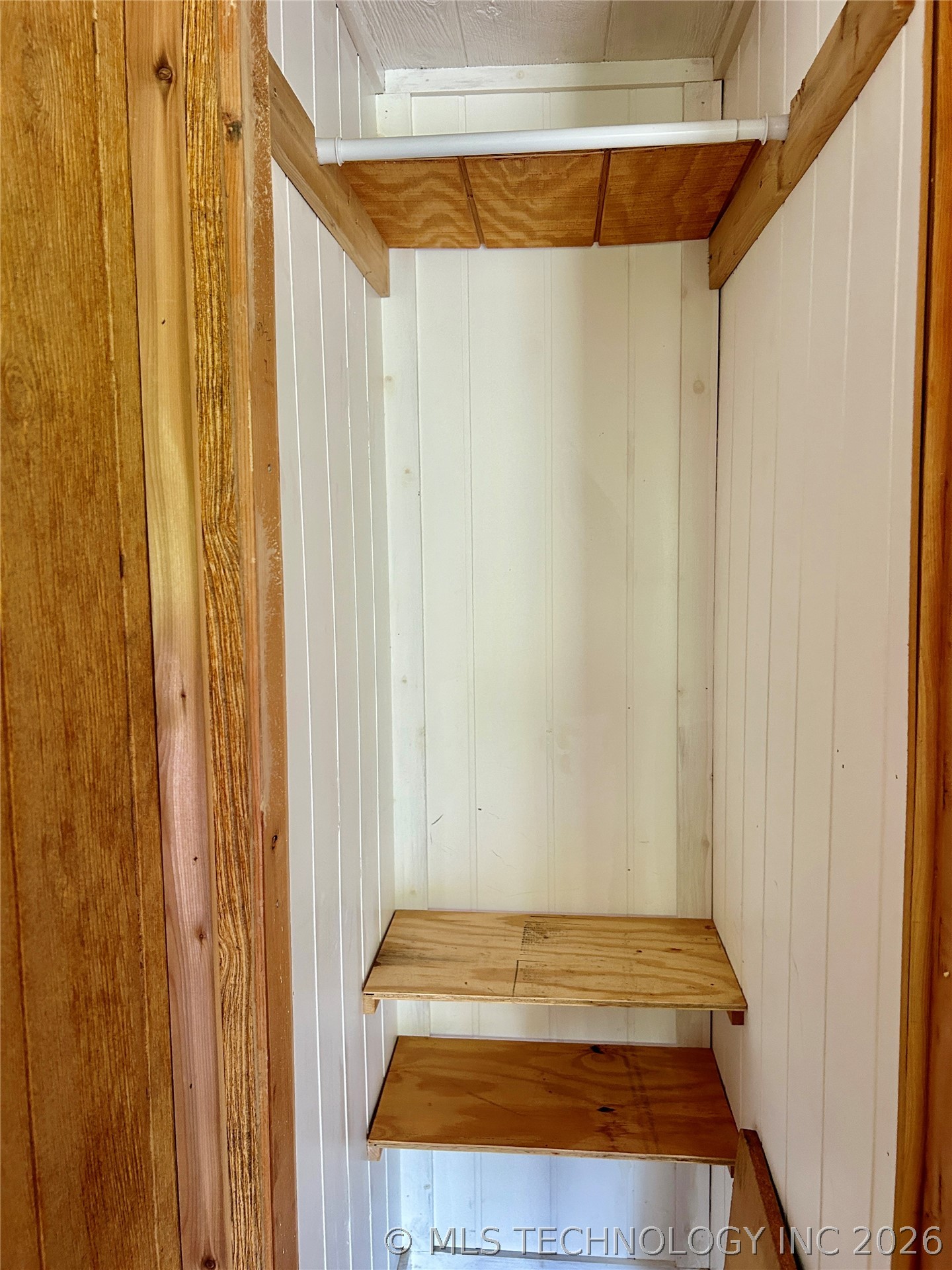 463501 E 820 Road Property Photo 20