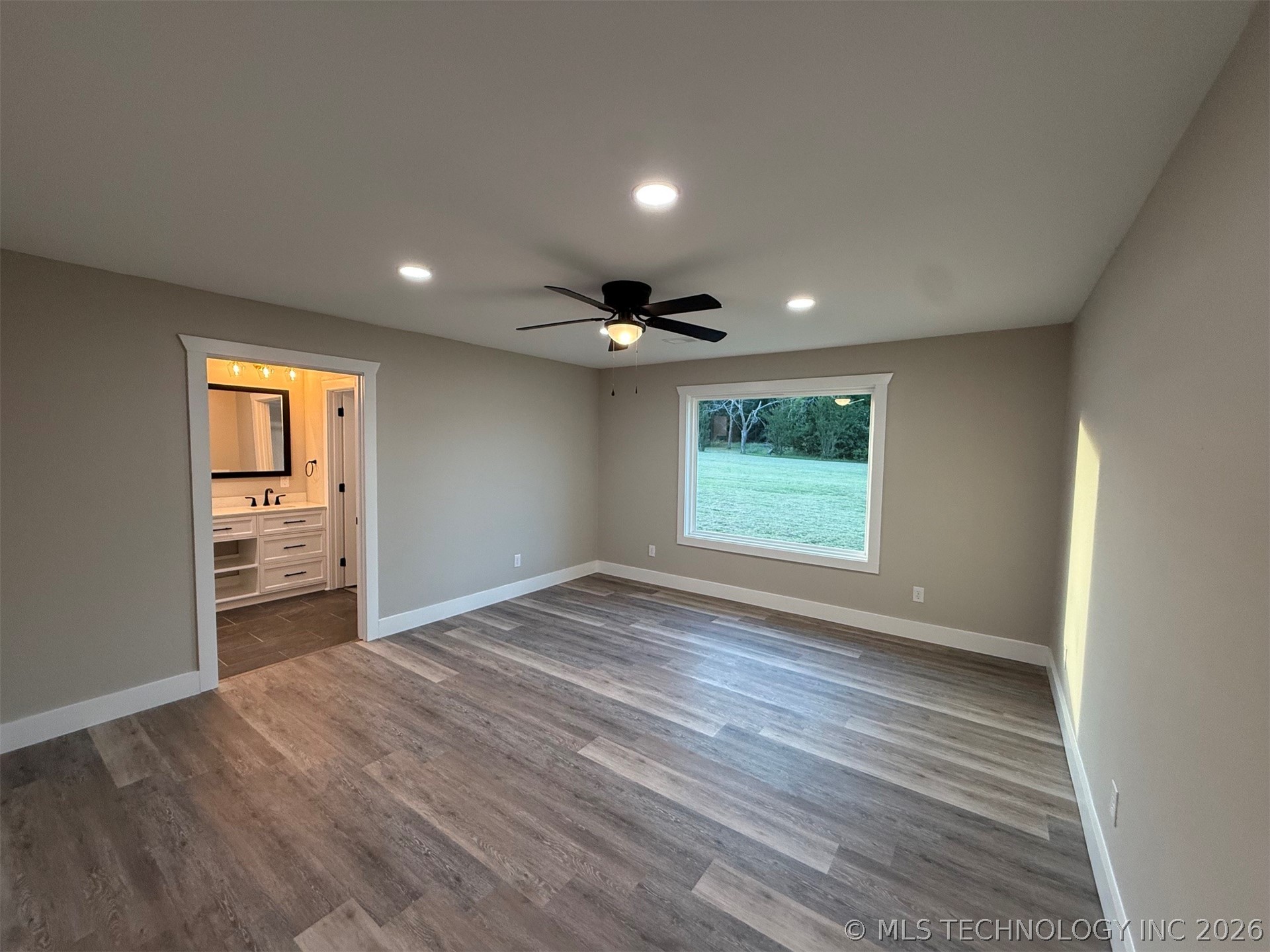 6976 Lakeside Circle Property Photo 23