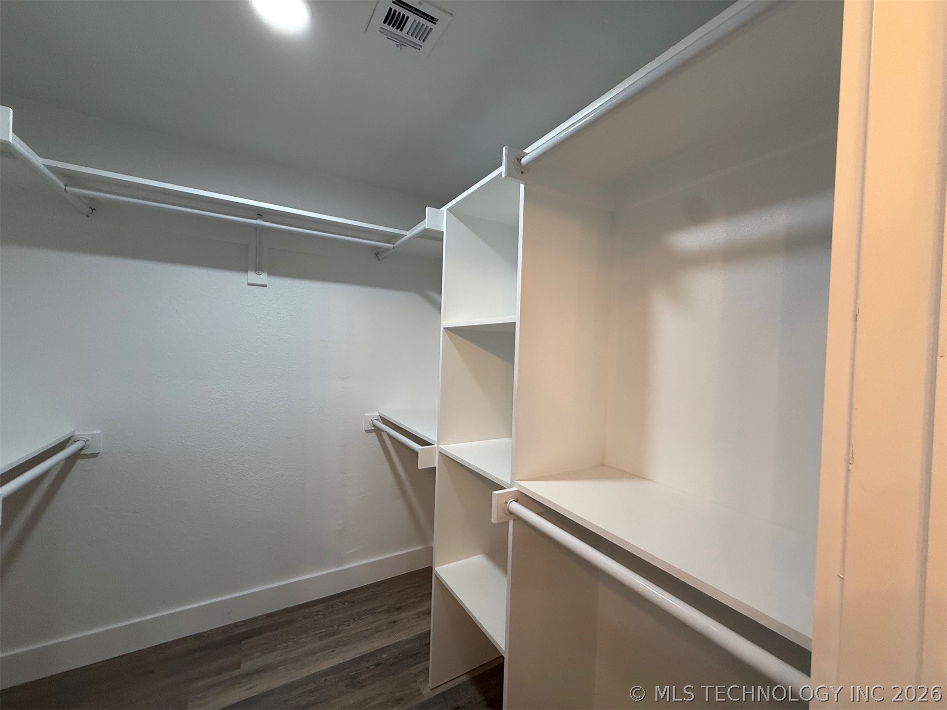 6976 Lakeside Circle Property Photo 24