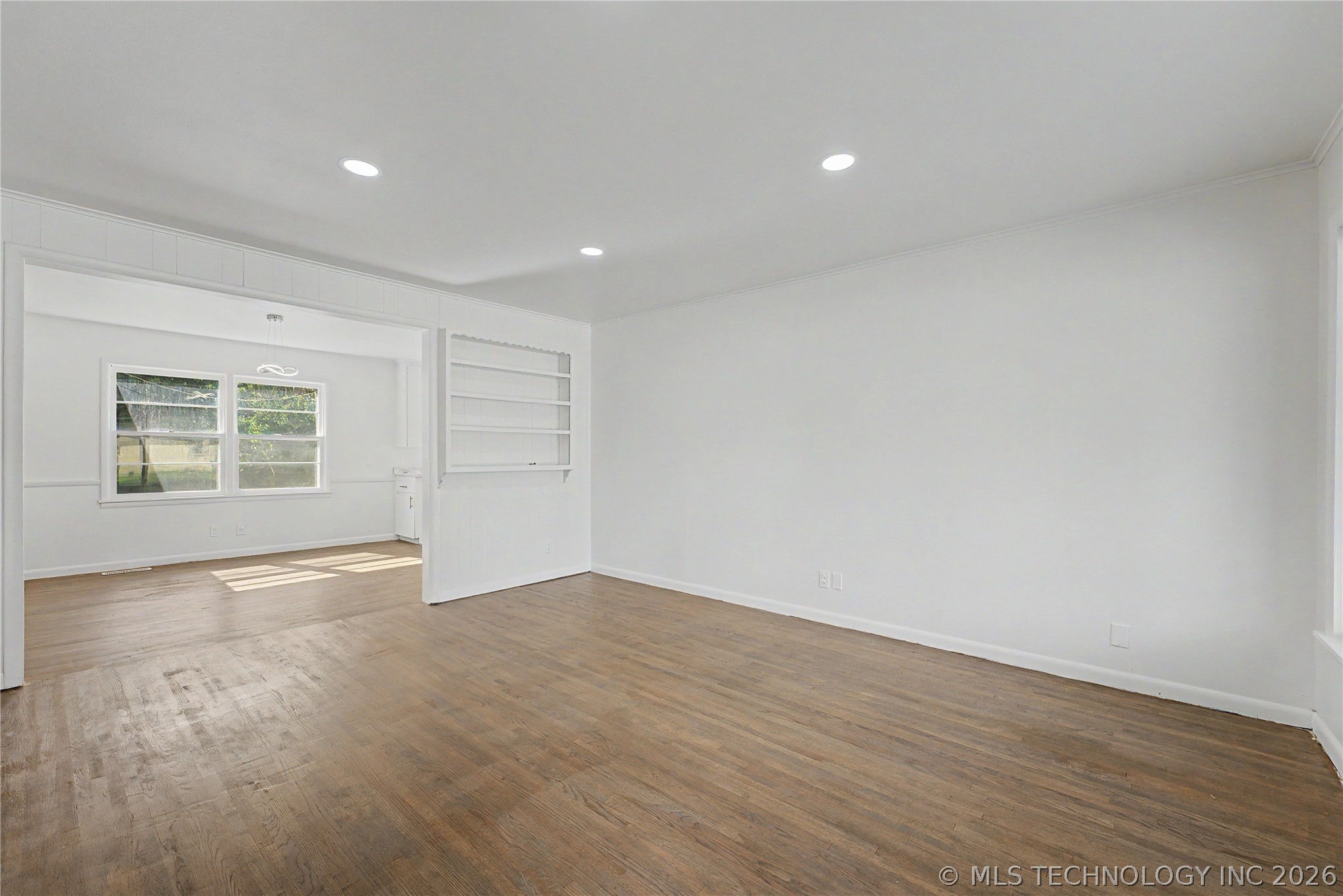 528 S 106th East Avenue Property Photo 7