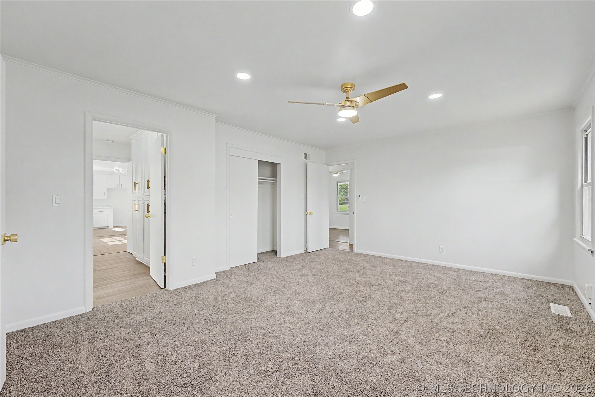 528 S 106th East Avenue Property Photo 22