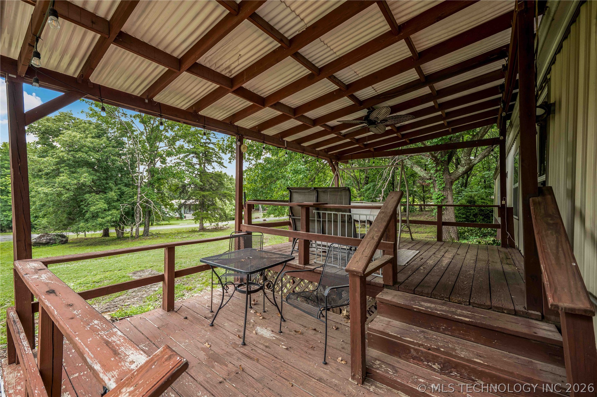 23401 E Riverview Drive Property Photo 3