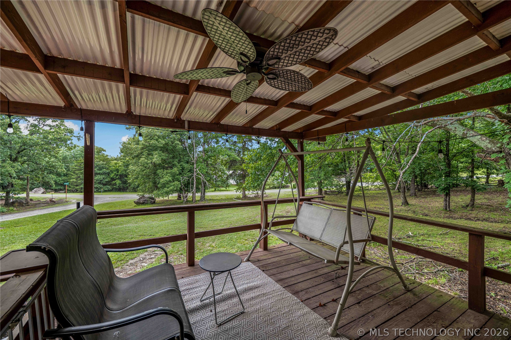 23401 E Riverview Drive Property Photo 4