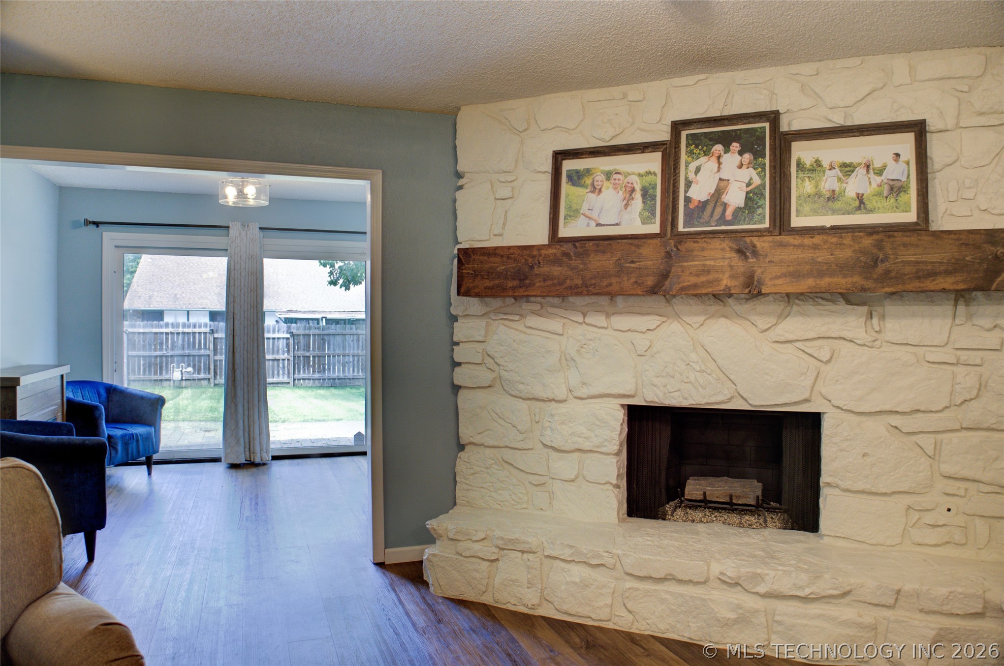 6518 S 110th East Avenue Property Photo 8