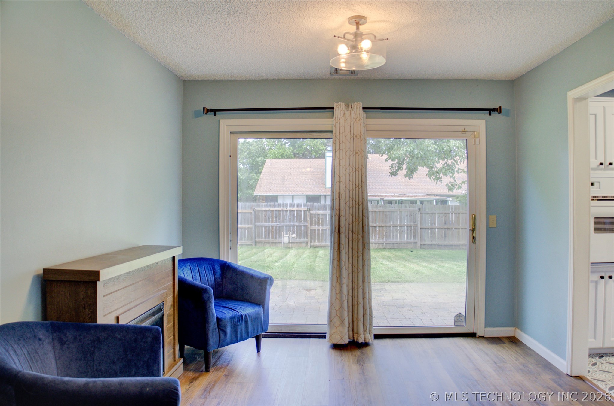6518 S 110th East Avenue Property Photo 9
